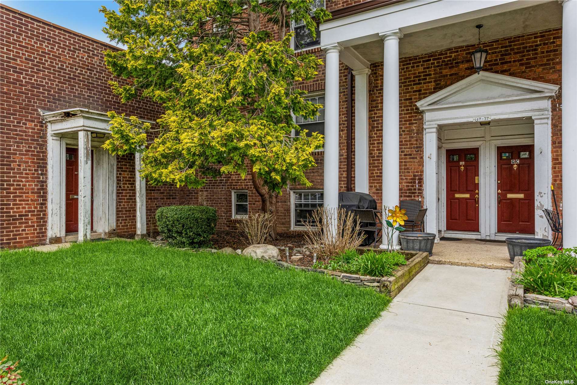 #1 photo, 147-37 Charter Road, 皇后區 秋園 Kew Garden Hills , NY 11367
