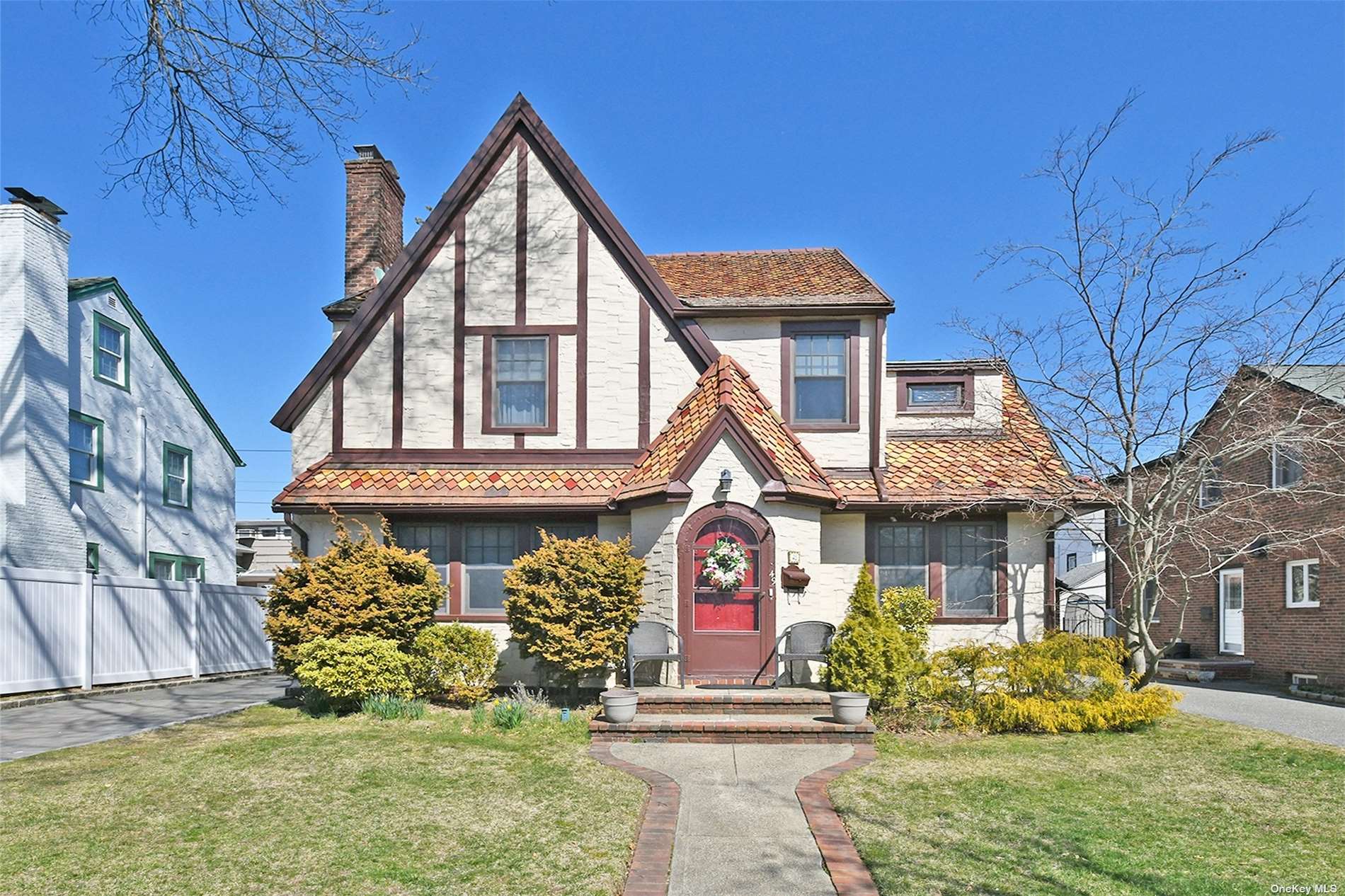 #1 photo, 49 Hollywood Court, 长岛 Rockville Centre , NY 11570