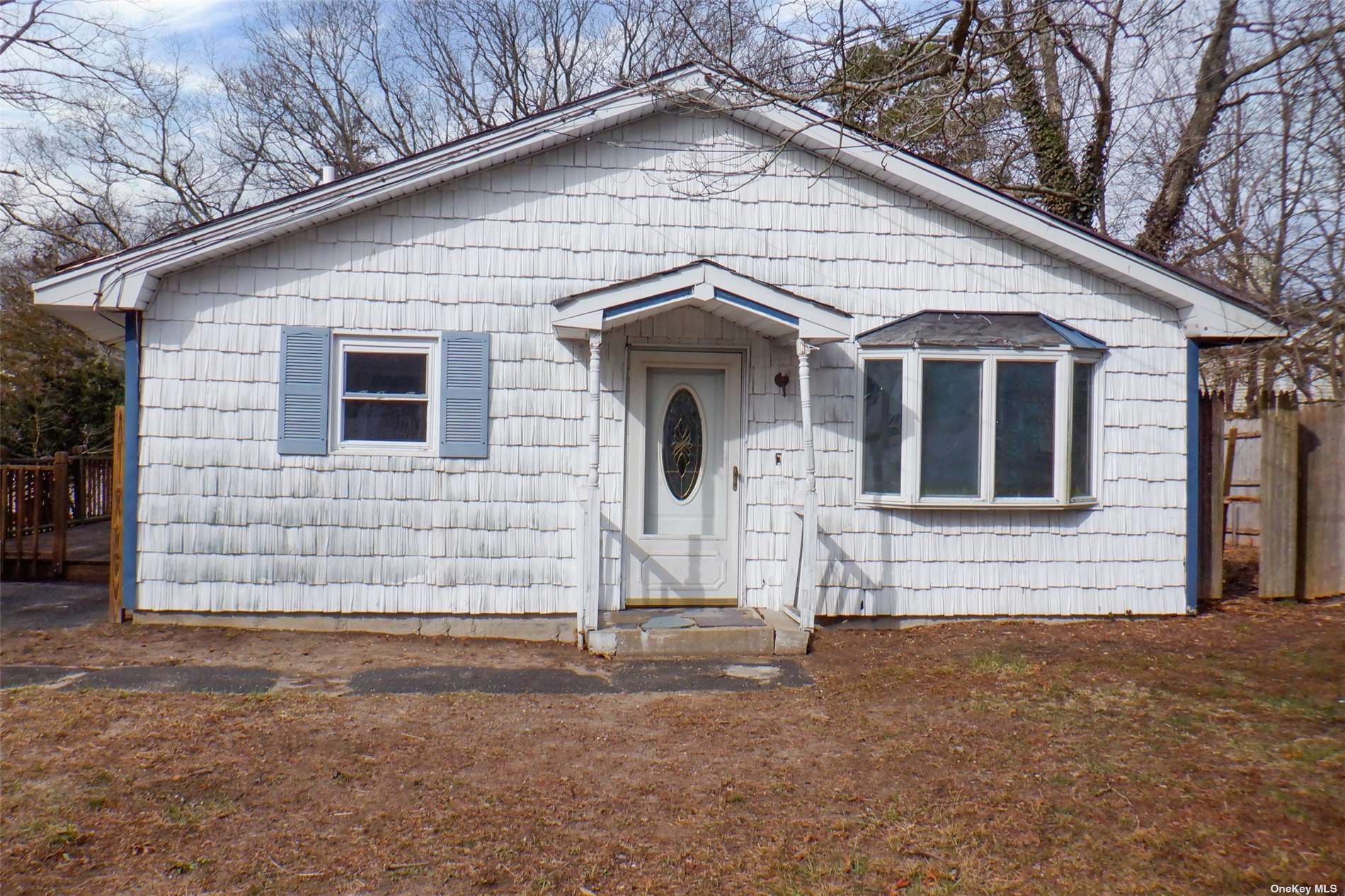 #1 photo, 30 Wauwepex Trail, 東長島 Ridge , NY 11961