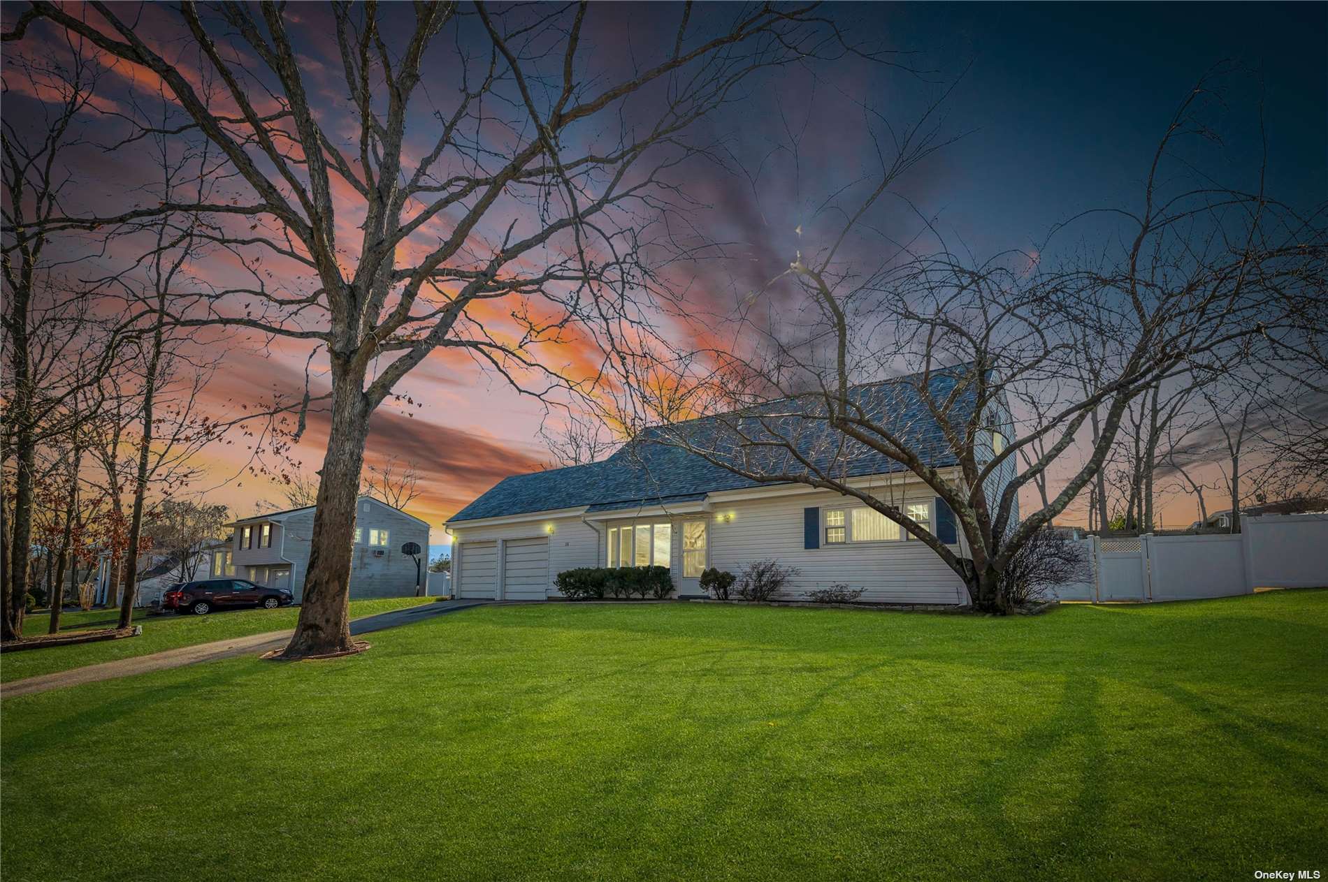 #1 photo, 14 Croydon Avenue, 東長島 Ronkonkoma , NY 11779