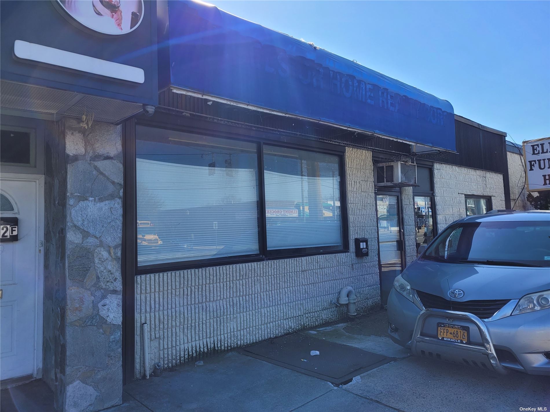 #1 photo, 771 B Hempstead Turnpike, מחוז נסאו Elmont , NY 11003