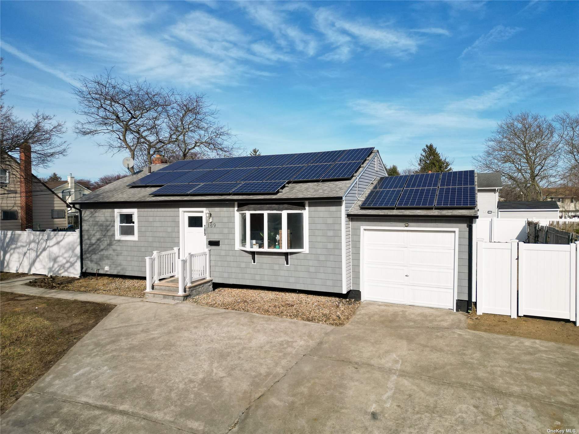 #1 photo, 189 Twin Lawns Avenue, 東長島 Brentwood , NY 11717