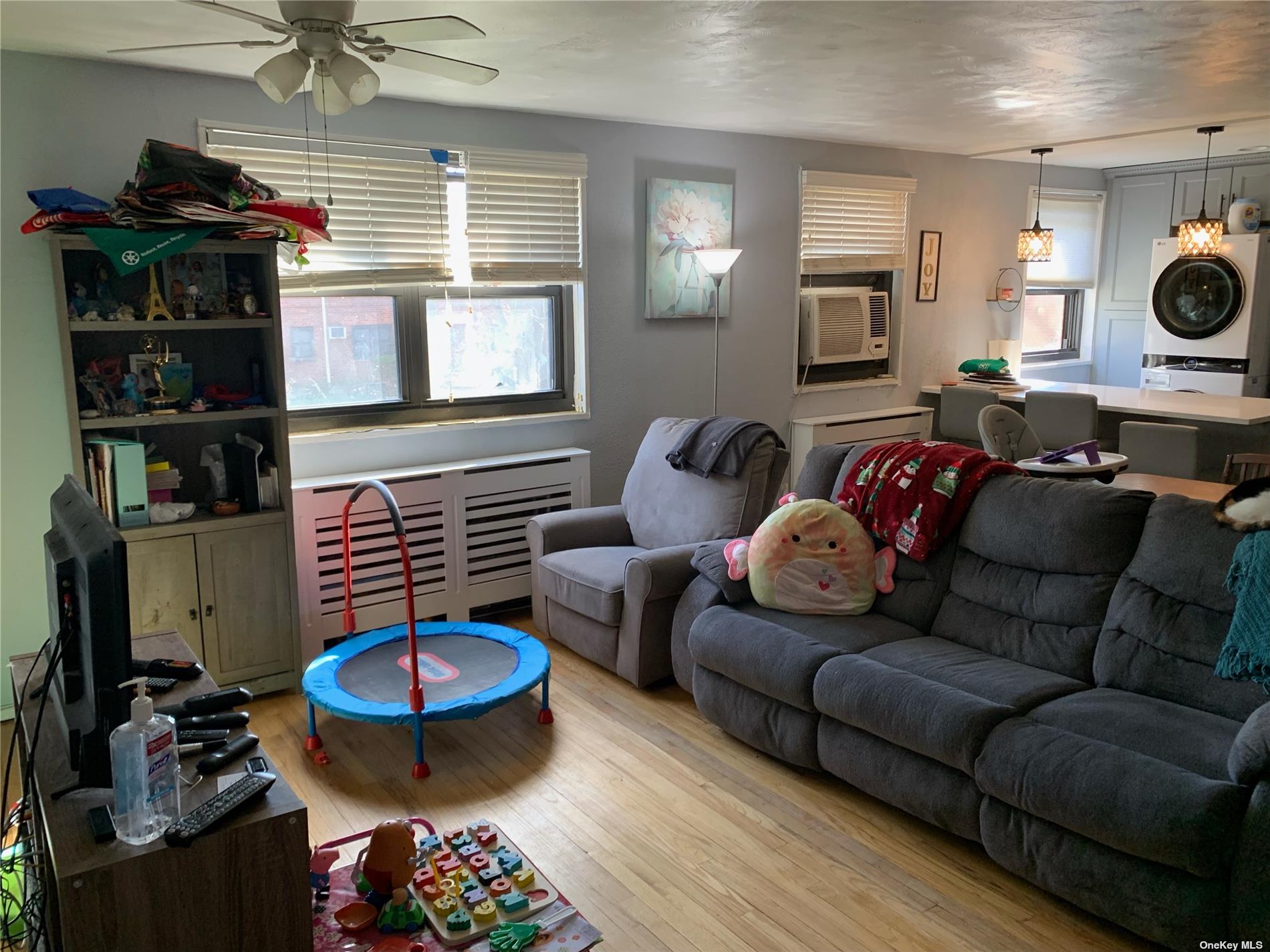 #1 photo, 19-16 202nd Street, 皇后区 贝塞 Bayside , NY 11360