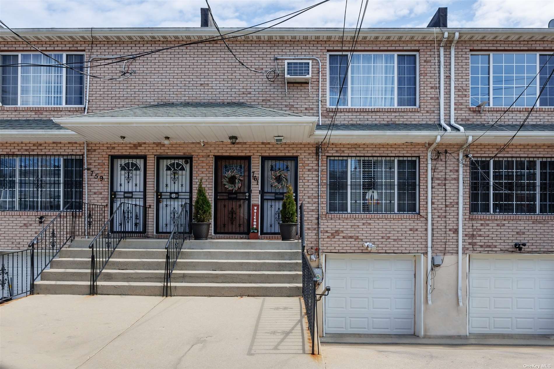 #1 photo, 761 Drew Street, הברונקס East New York , NY 11208