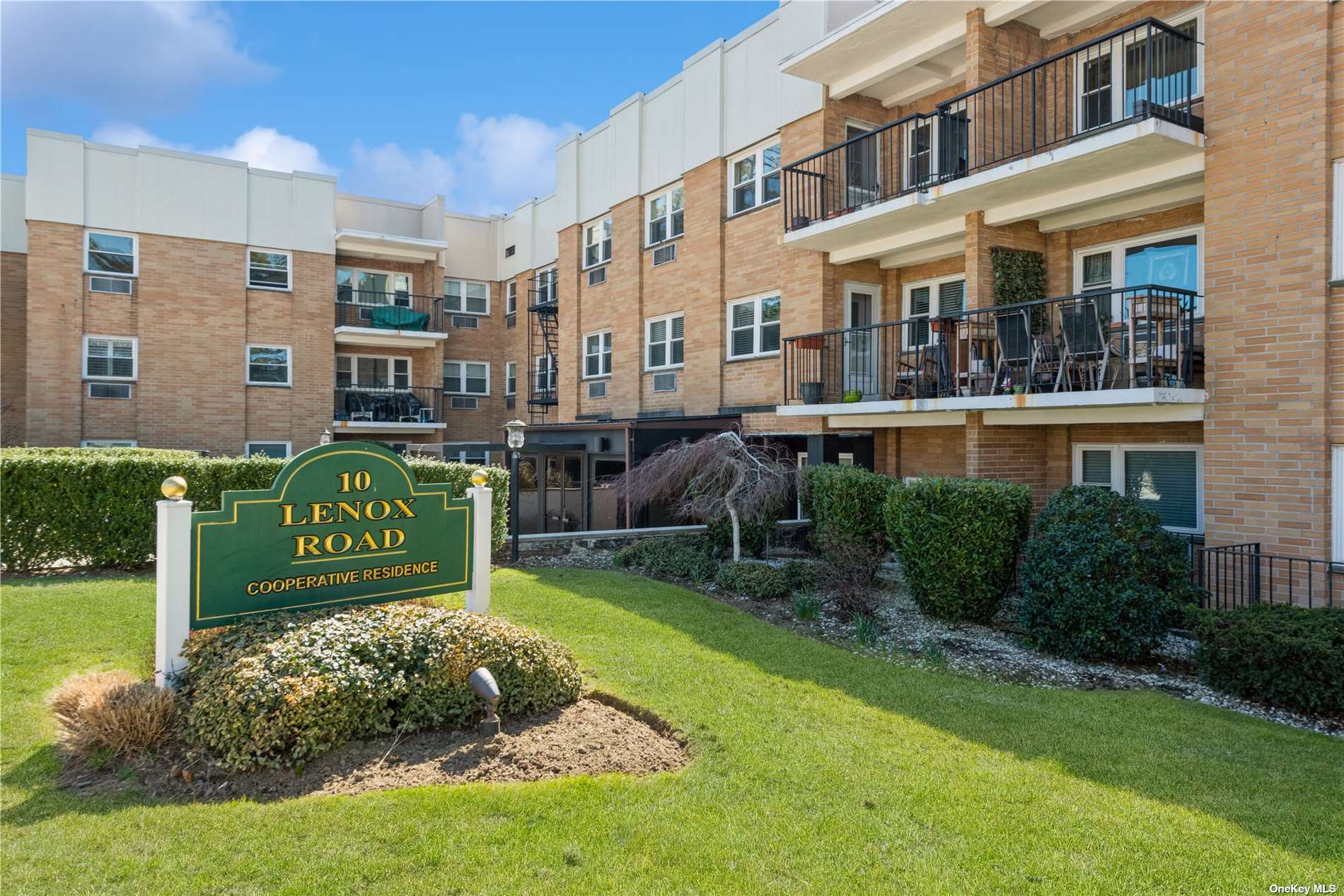 #1 photo, 10 Lenox Road, 长岛 Rockville Centre , NY 11570