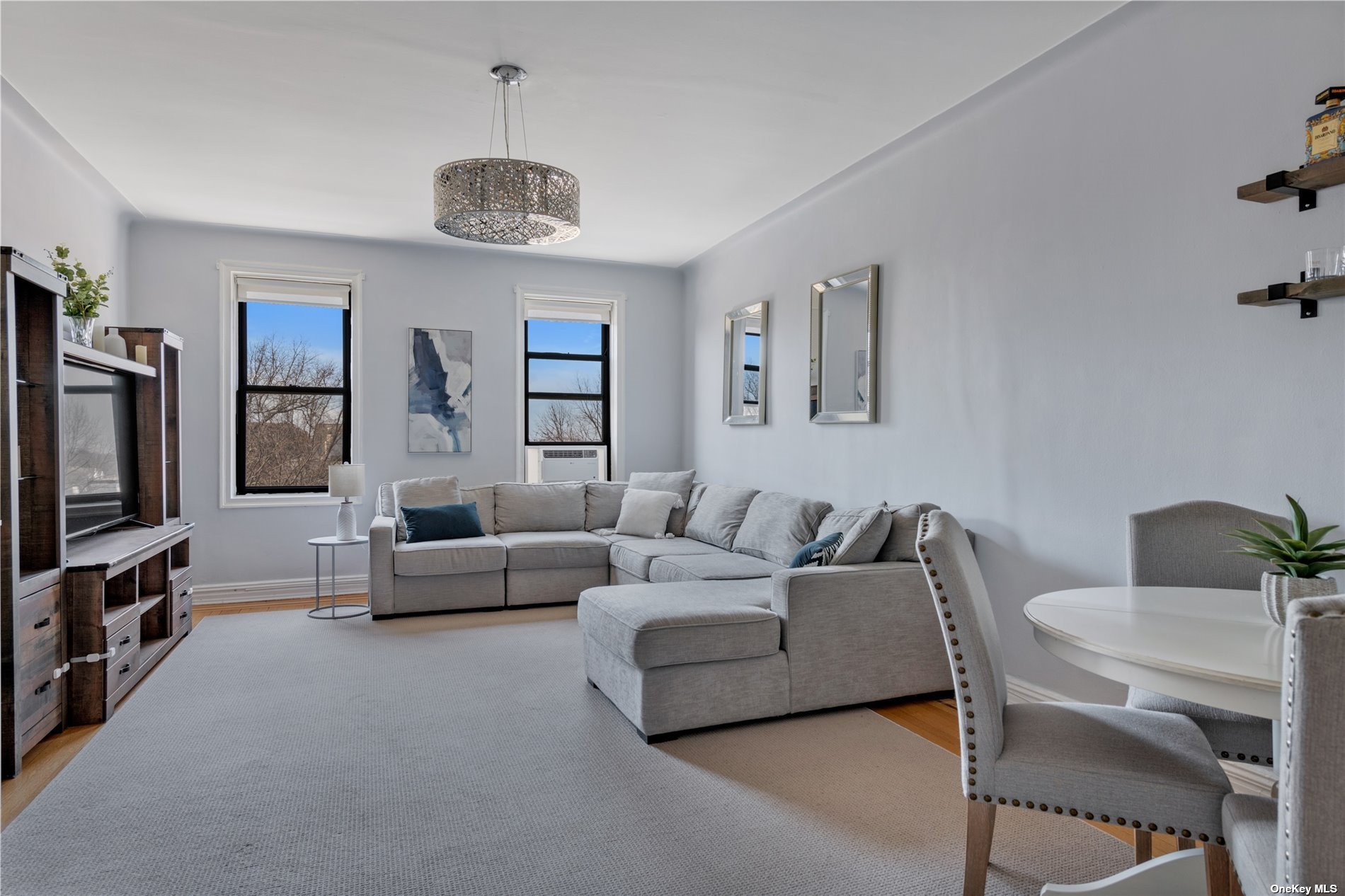 #1 photo, 21 Barstow Road, 長島 大頸 Great Neck , NY 11021