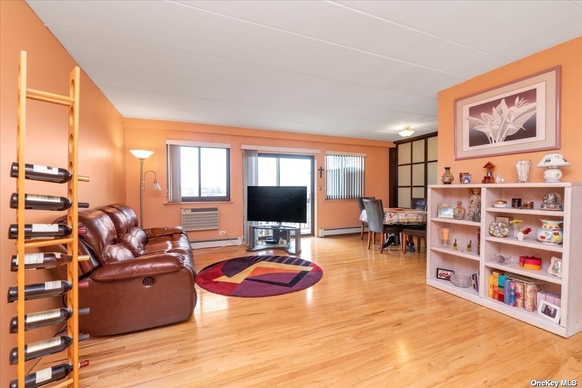 #1 photo, 87-08 Justice Avenue, 皇后区 艾姆赫斯特 Elmhurst , NY 11373