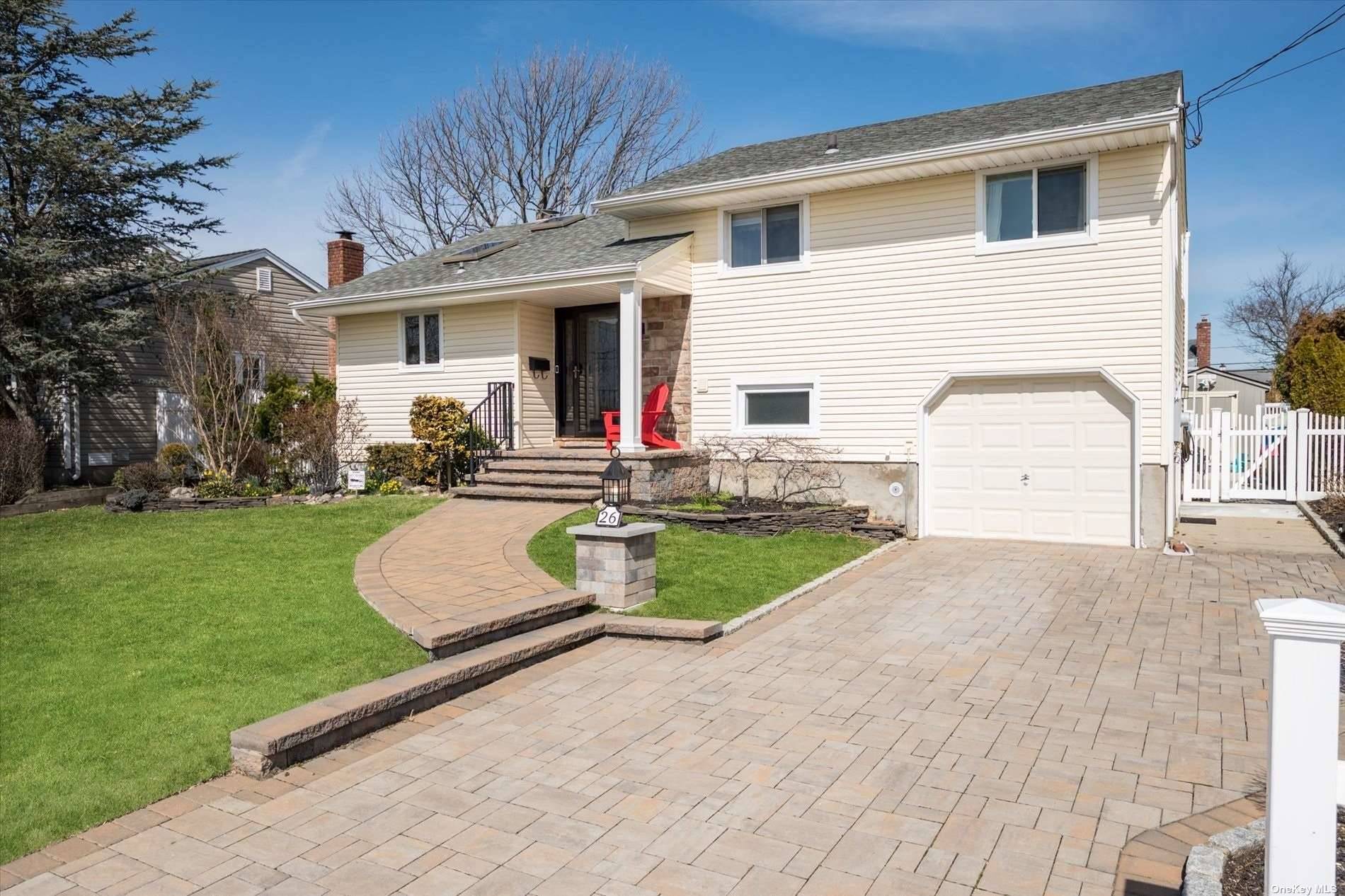 #1 photo, 26 Jomarr Place, 长岛 Massapequa , NY 11758