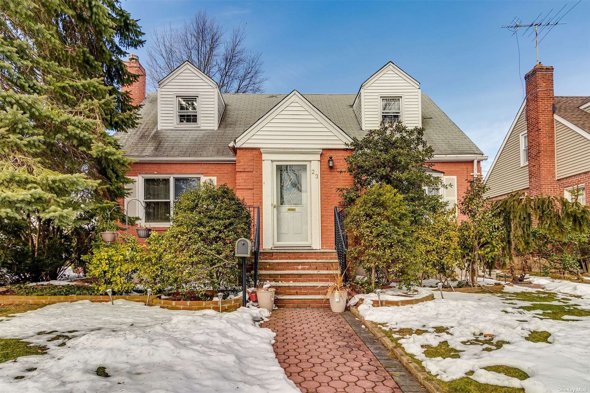 #1 photo, 23 Yale Boulevard, 长岛 New Hyde Park , NY 11040