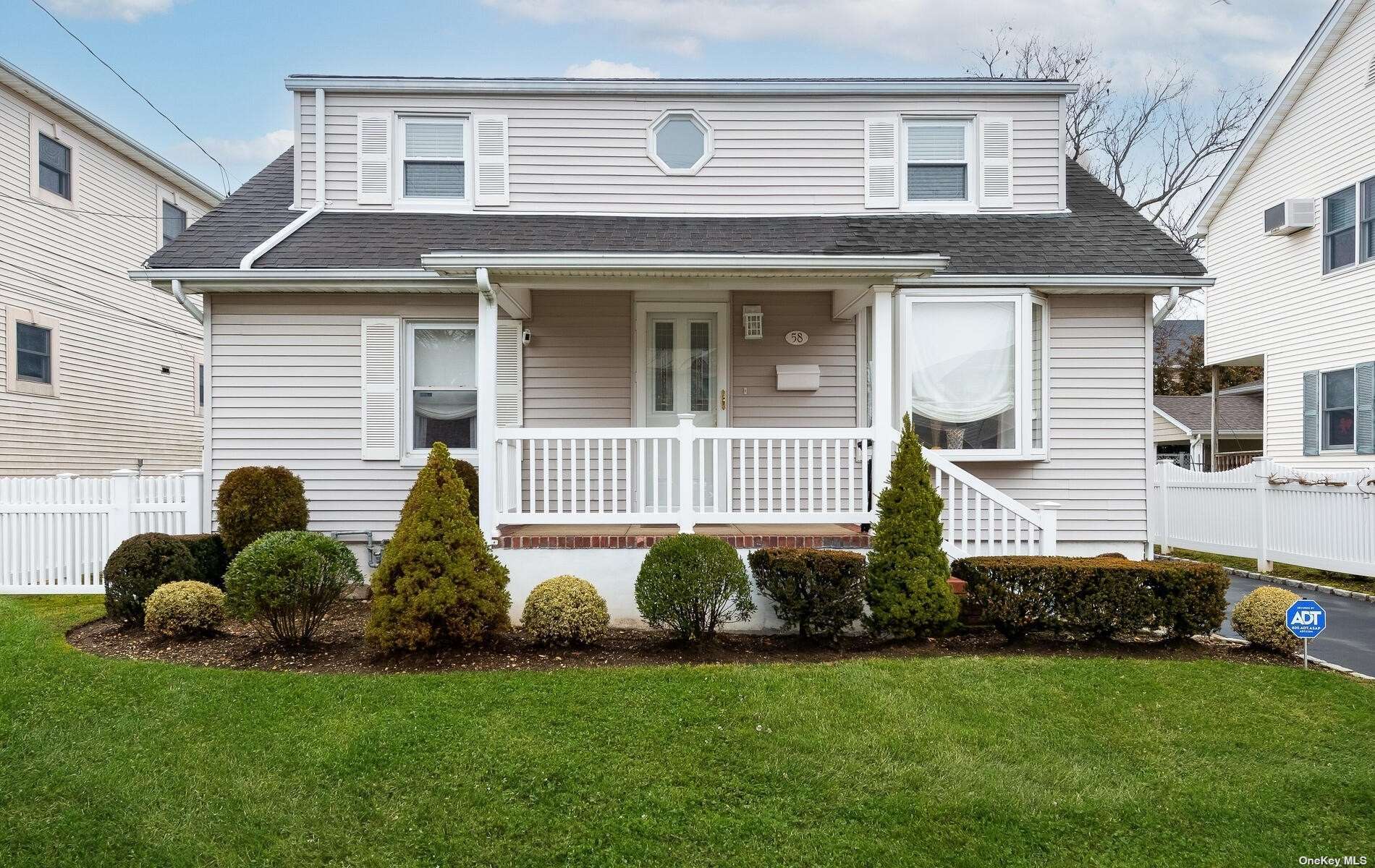 #1 photo, 58 Fairfield Avenue, 长岛 Mineola , NY 11501