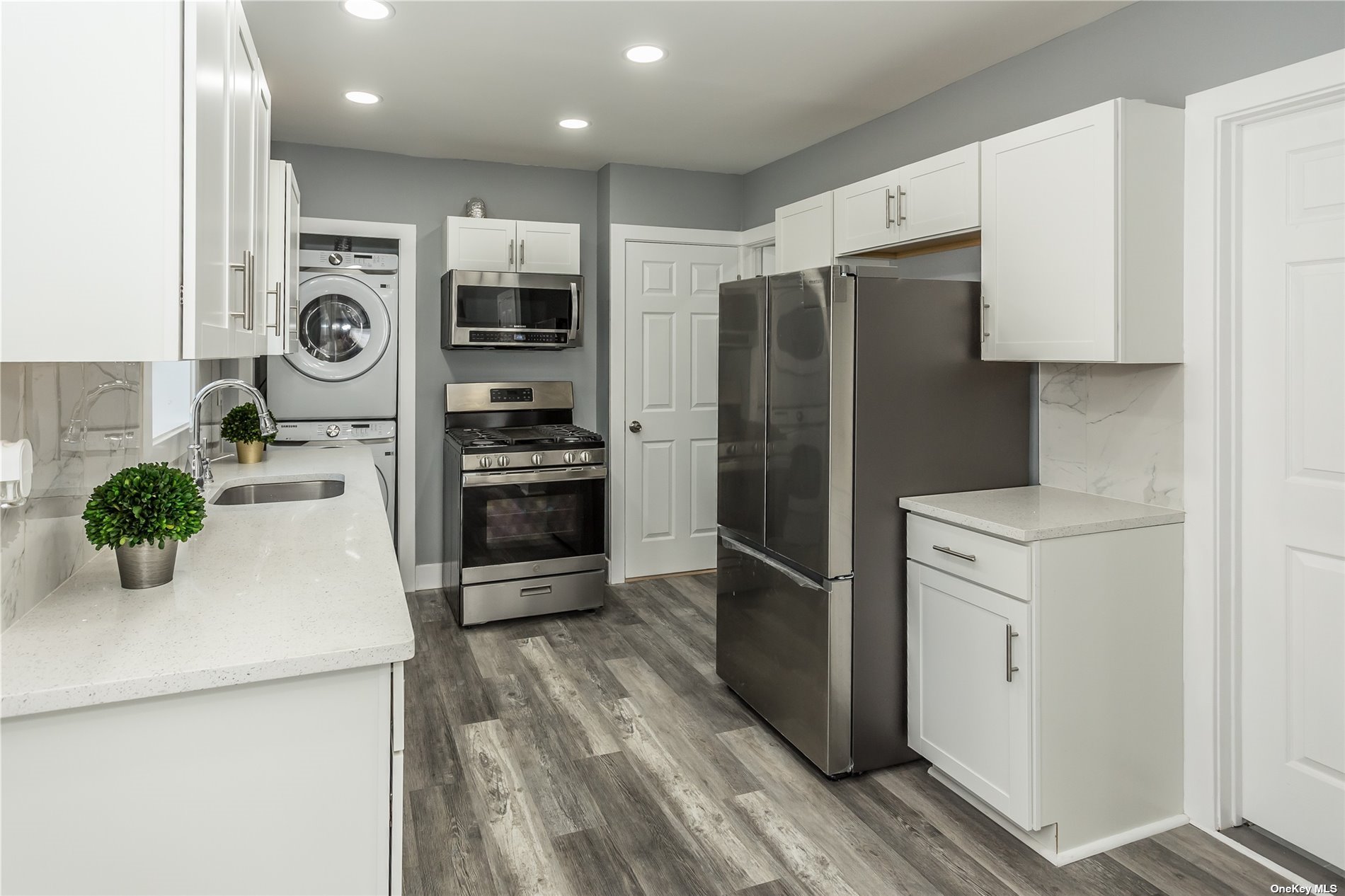 #1 photo, 563 Wadleigh, 长岛 West Hempstead , NY 11552