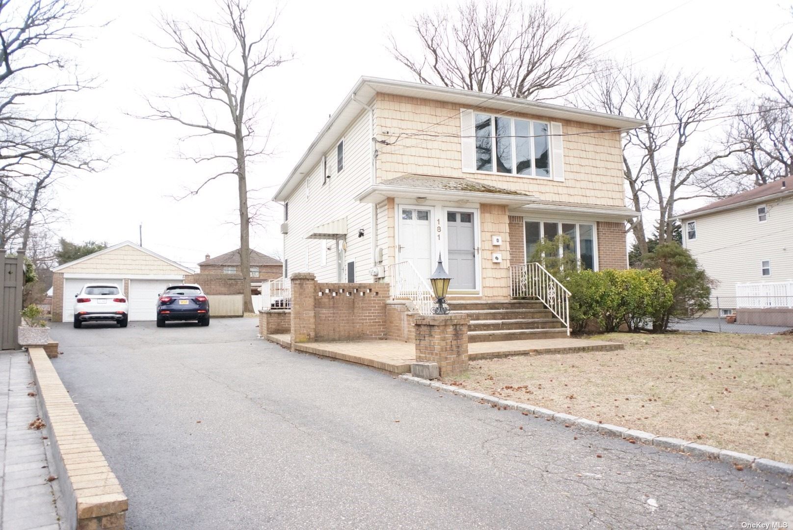 #1 photo, 181 Schley Avenue, 长岛 Albertson , NY 11507