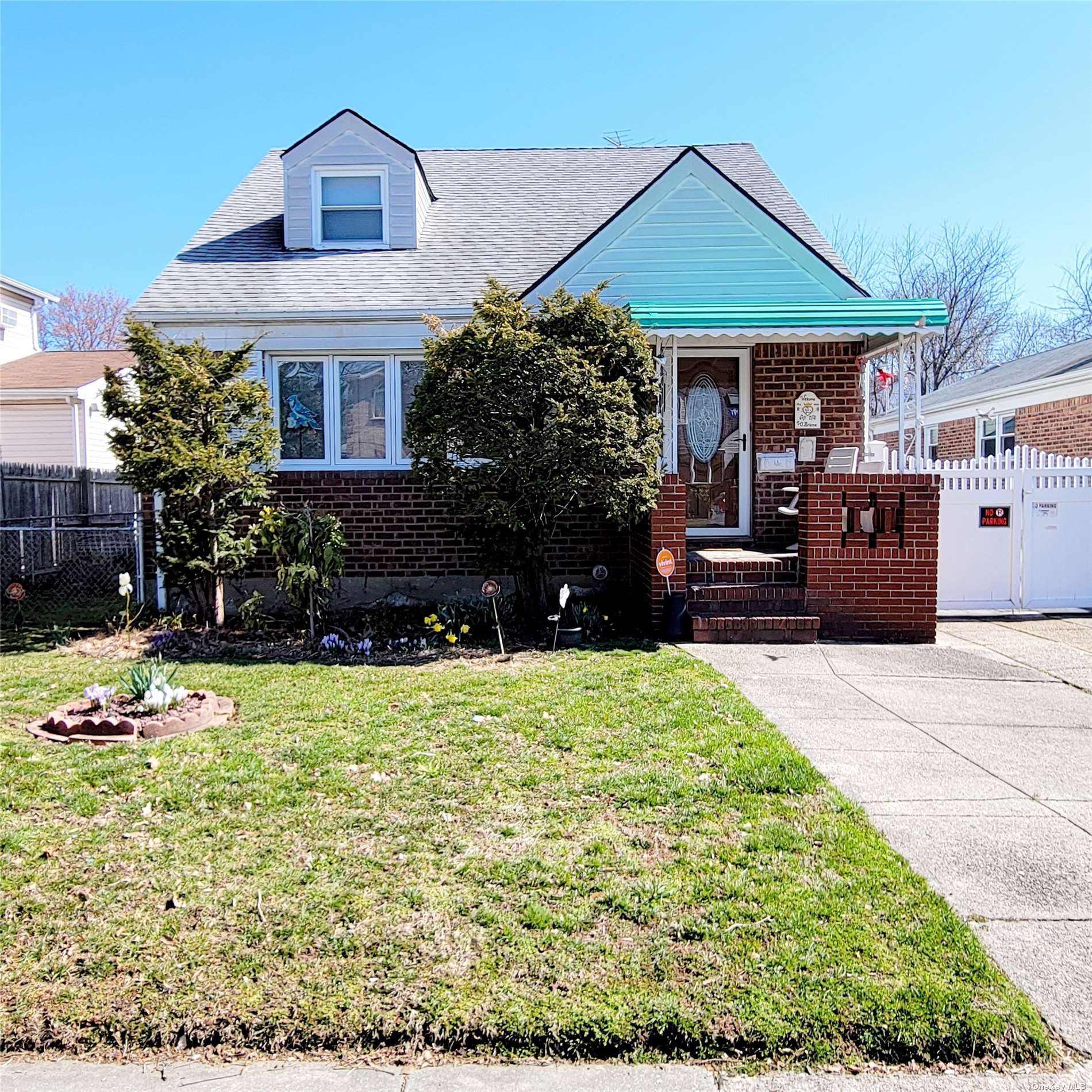 #1 photo, 83-33 241st Street, 皇后区 Bellerose , NY 11426