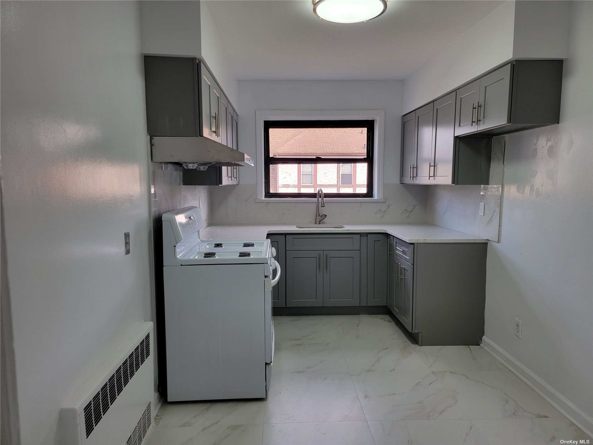 #1 photo, 116-01 Newburg Street, 皇后区 Saint Albans , NY 11412