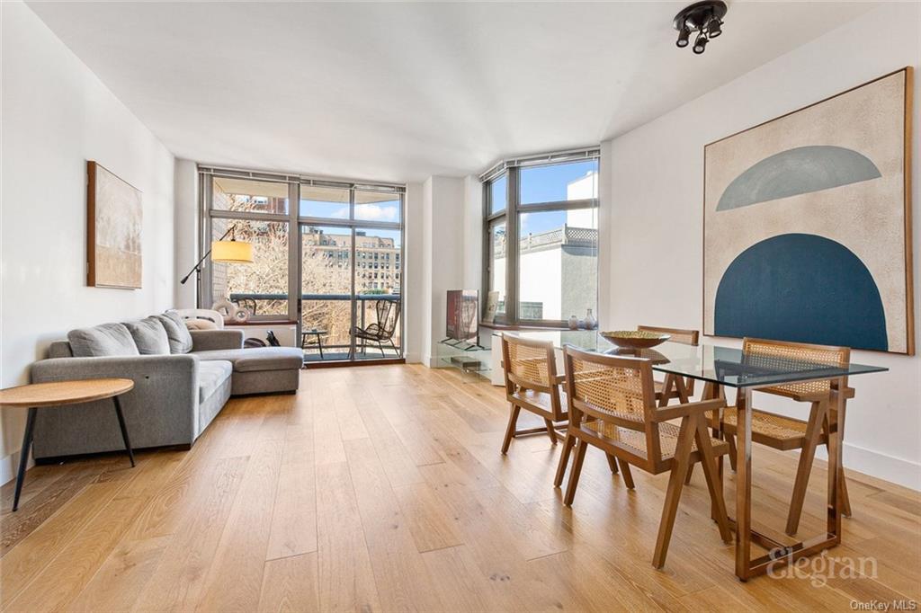 #1 photo, 188 E 64th Street, 布朗士 Bronx , NY 10021