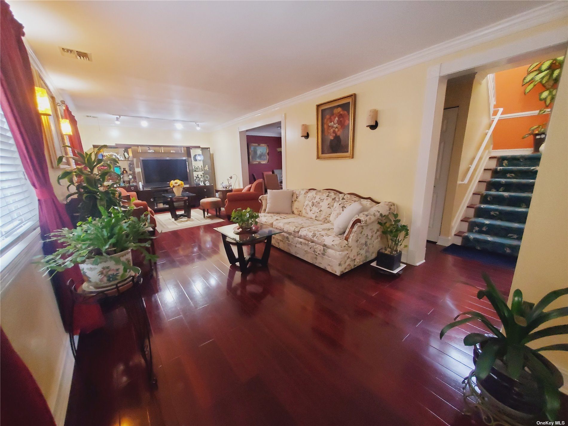 #1 photo, 67-33 Cloverdale Lane, 皇后区 贝塞 Bayside , NY 11364