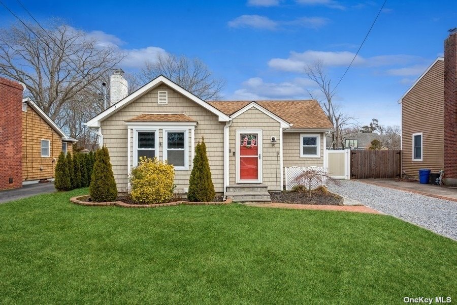 #1 photo, 97 Washington Avenue, 东长岛 Patchogue , NY 11772