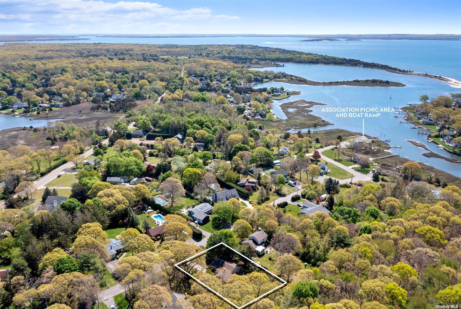 #1 photo, 600 Corey Creek Lane, 东长岛 Southold , NY 11971