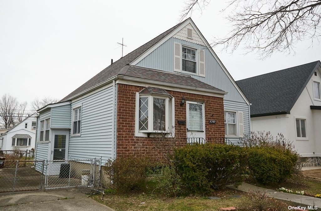 #1 photo, 163-63 20 Avenue, קווינס Whitestone , NY 11357