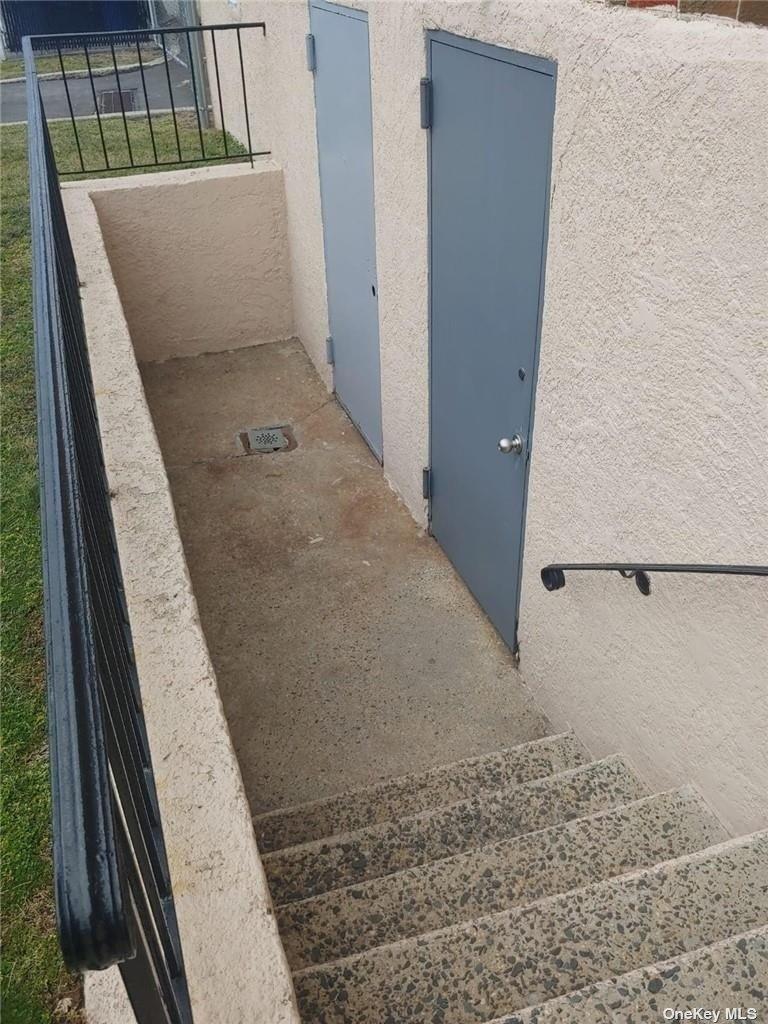 #17 photo, 646-662 Port Richmond Avenue, Staten Island , NY 10302