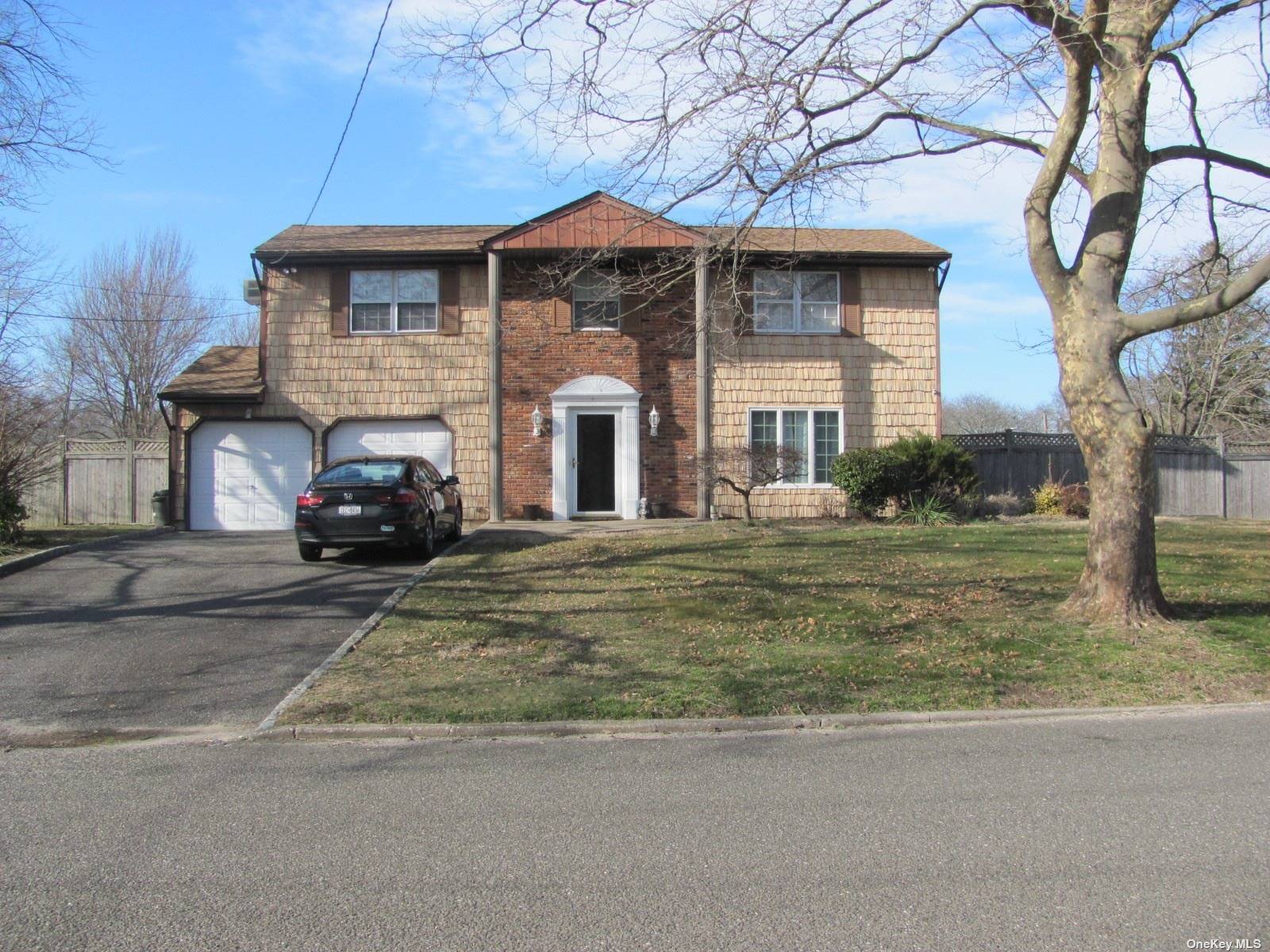 #1 photo, 125 Superior Street, 东长岛 Port Jefferson Station , NY 11776