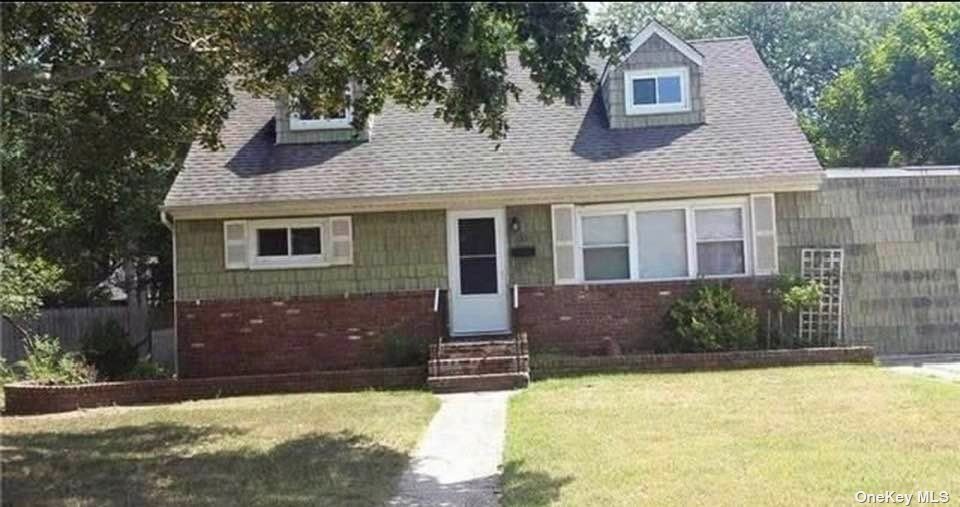 #1 photo, 51 Center Street, Lake Ronkonkoma , NY 11779