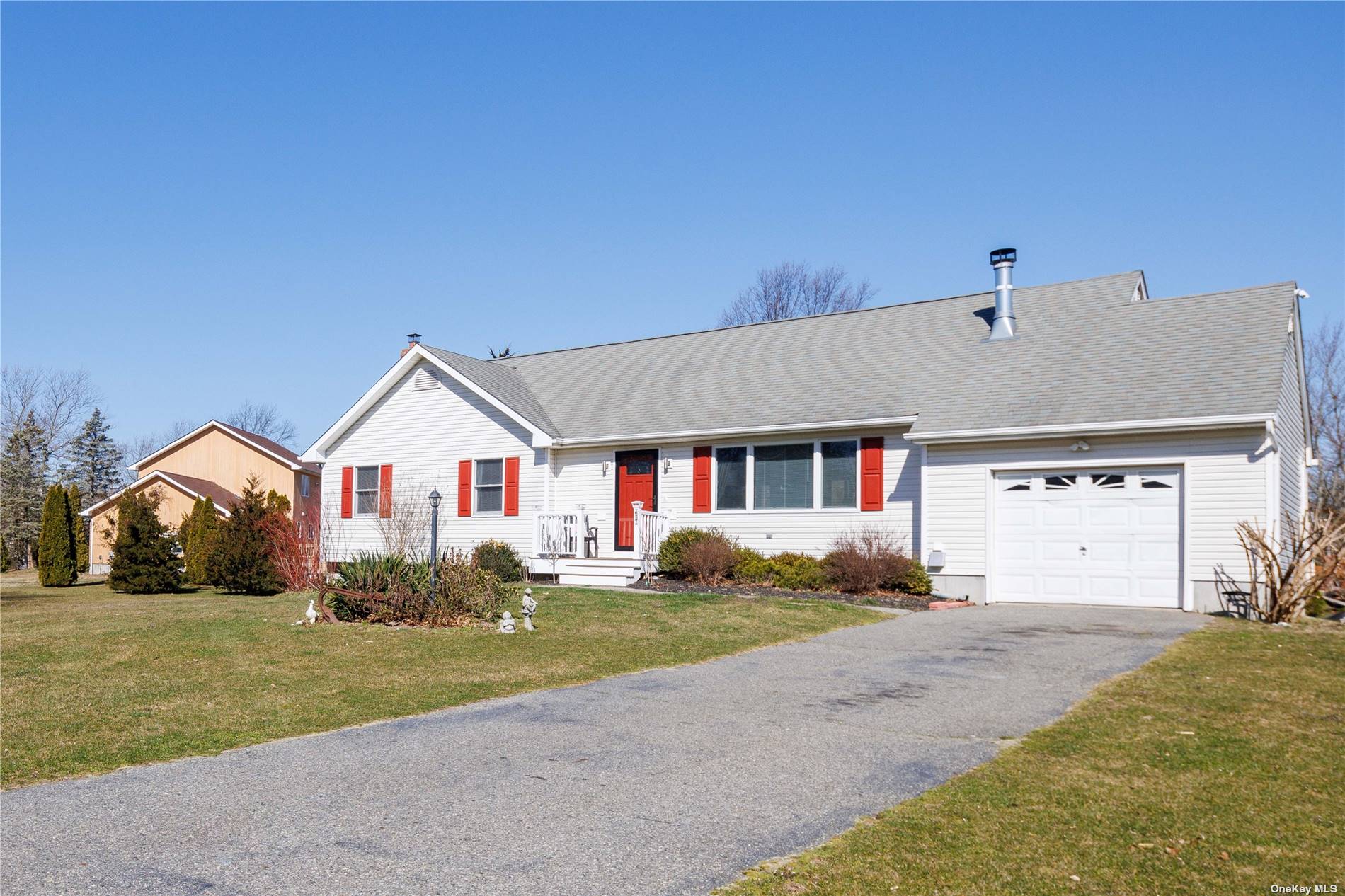 #1 photo, 67 Vista Ct., 东长岛 Riverhead , NY 11901