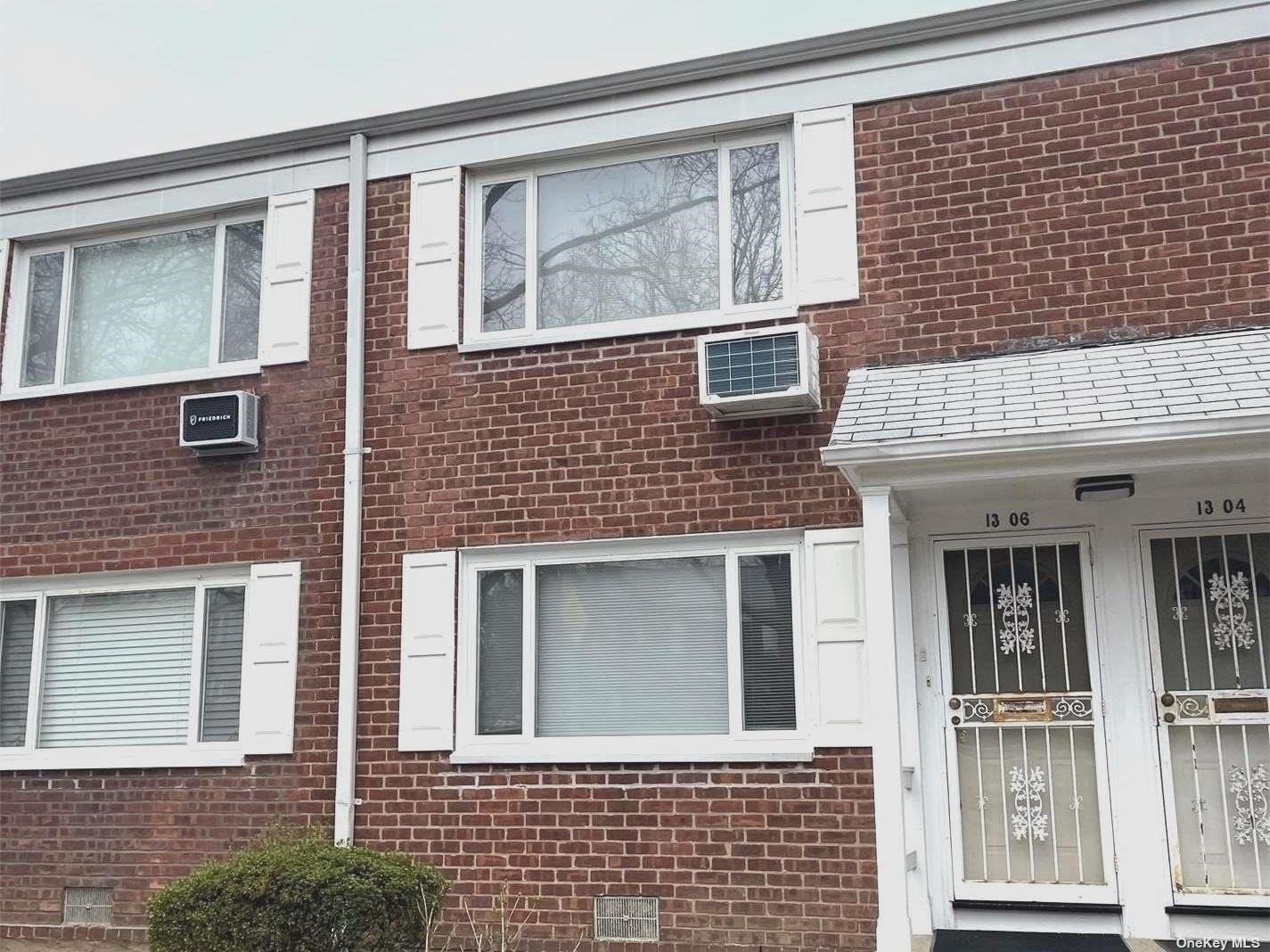 #1 photo, 13-06 212 Street, 皇后區 貝塞 Bayside , NY 11360