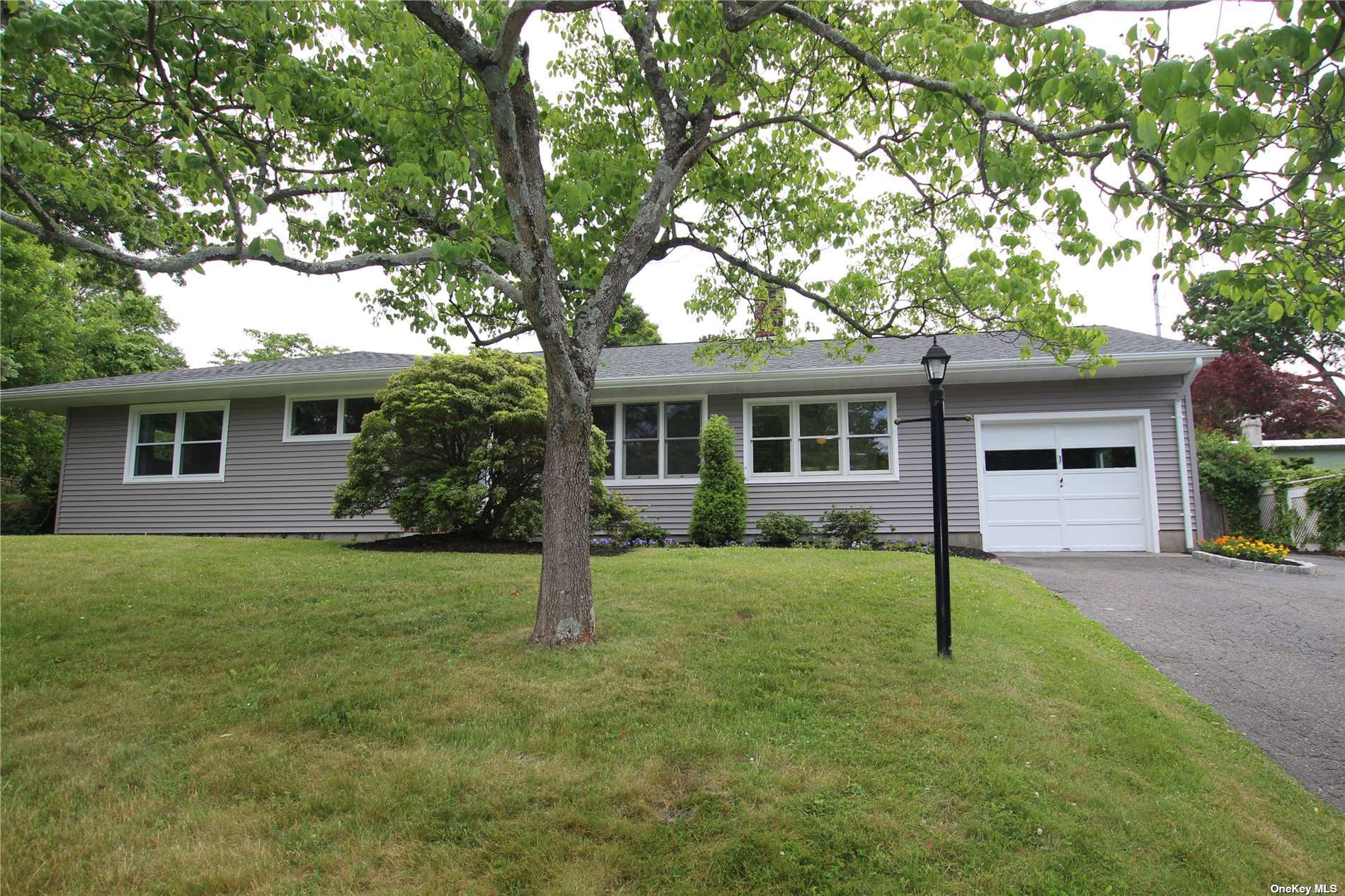 #1 photo, 110 Randall Avenue, 东长岛 Port Jefferson , NY 11777