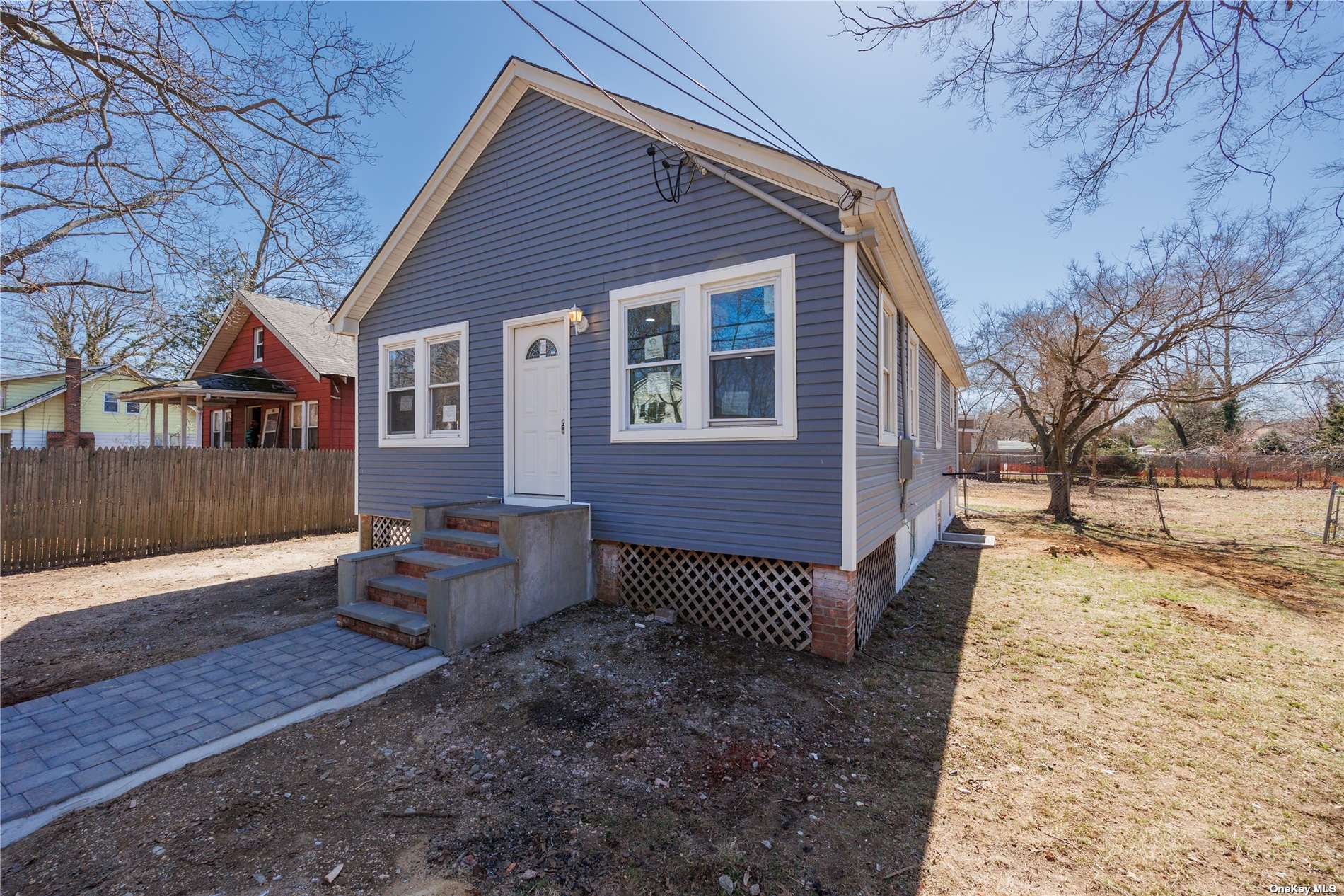 #1 photo, 93 11th Street, 东长岛 亨廷顿站 Huntington Station , NY 11746