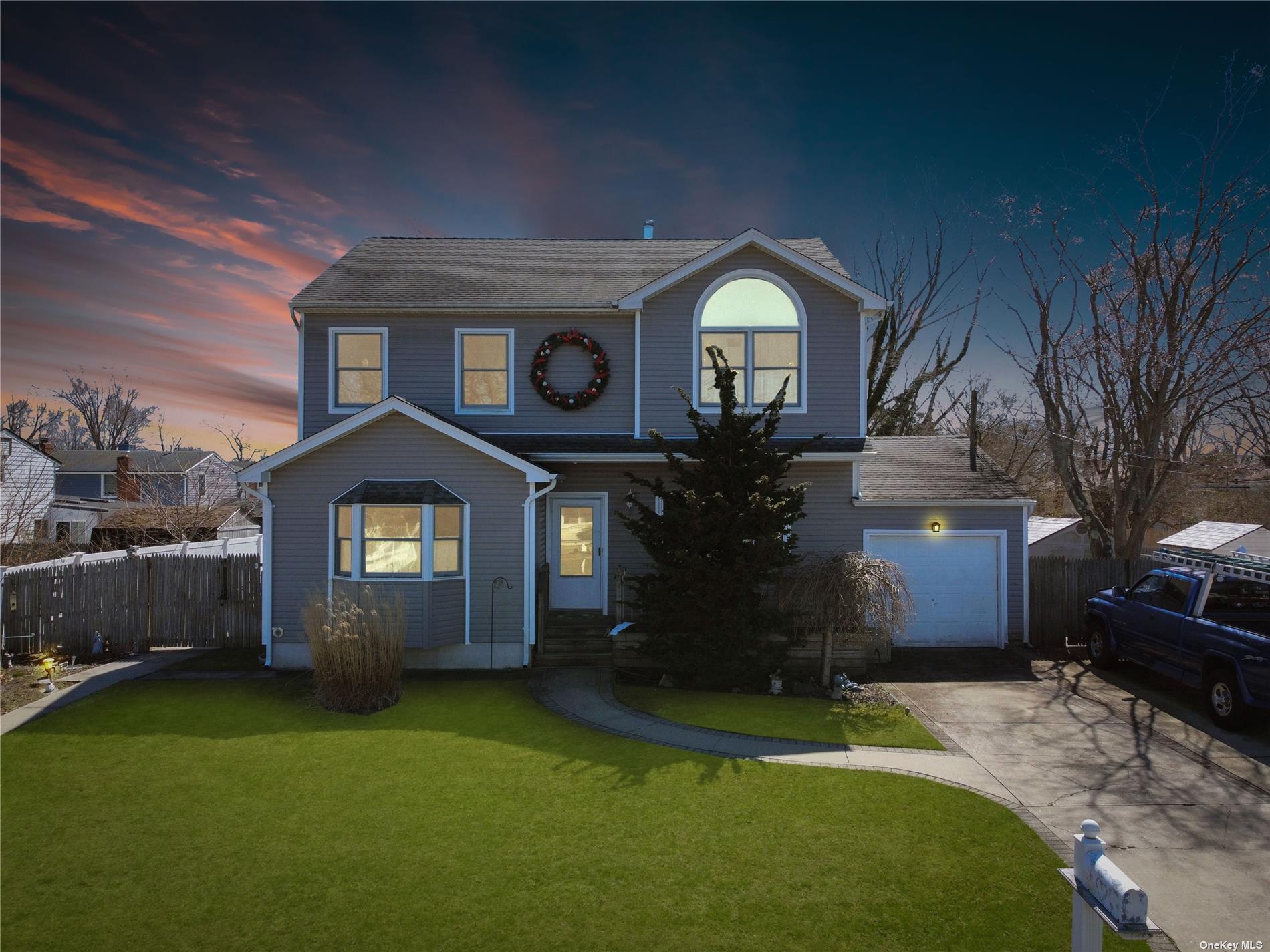 #1 photo, 4 Hy Place, 东长岛 Lake Grove , NY 11755