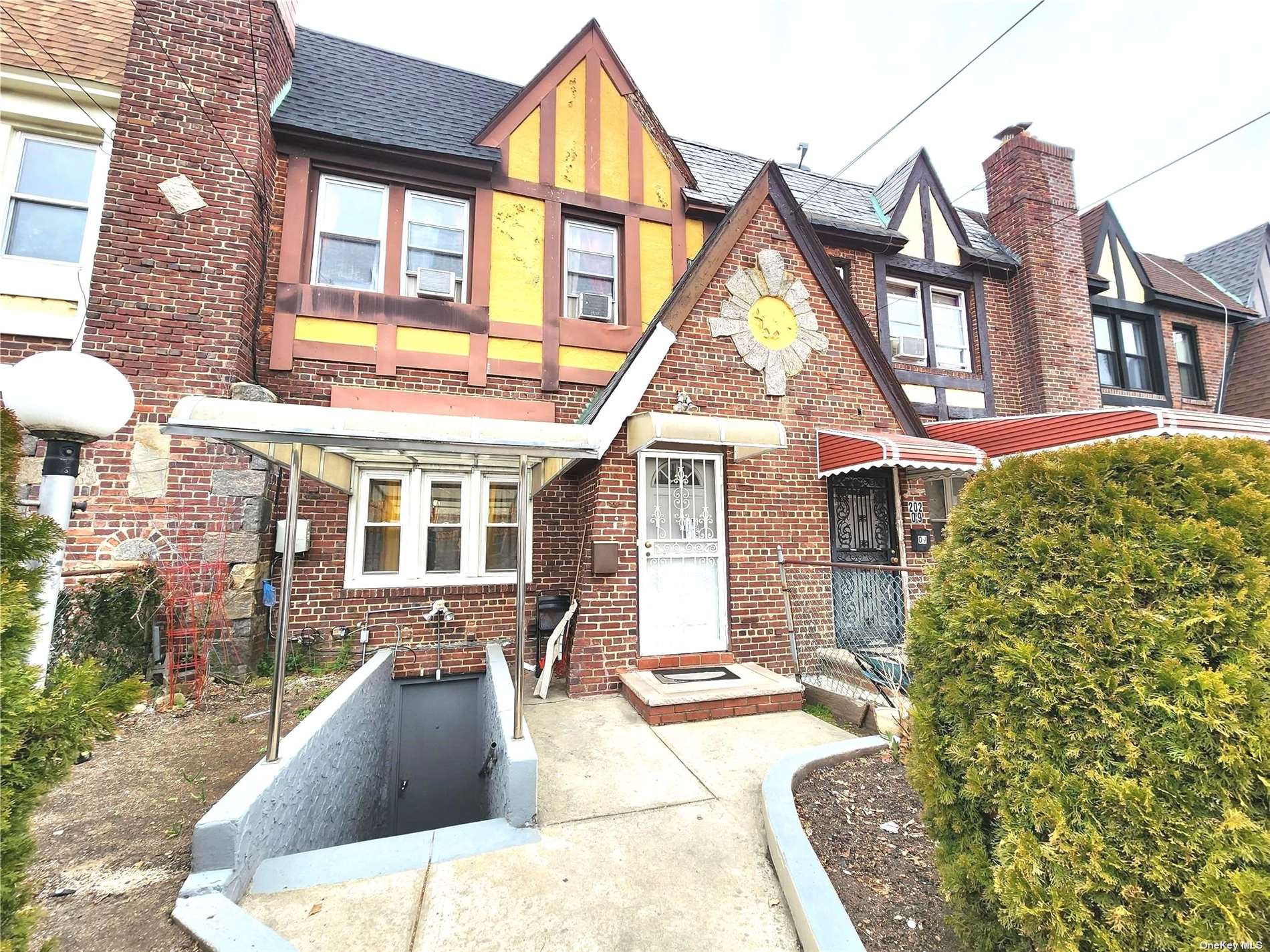 #1 photo, 202-07 109th Avenue, 皇后区 Saint Albans , NY 11412