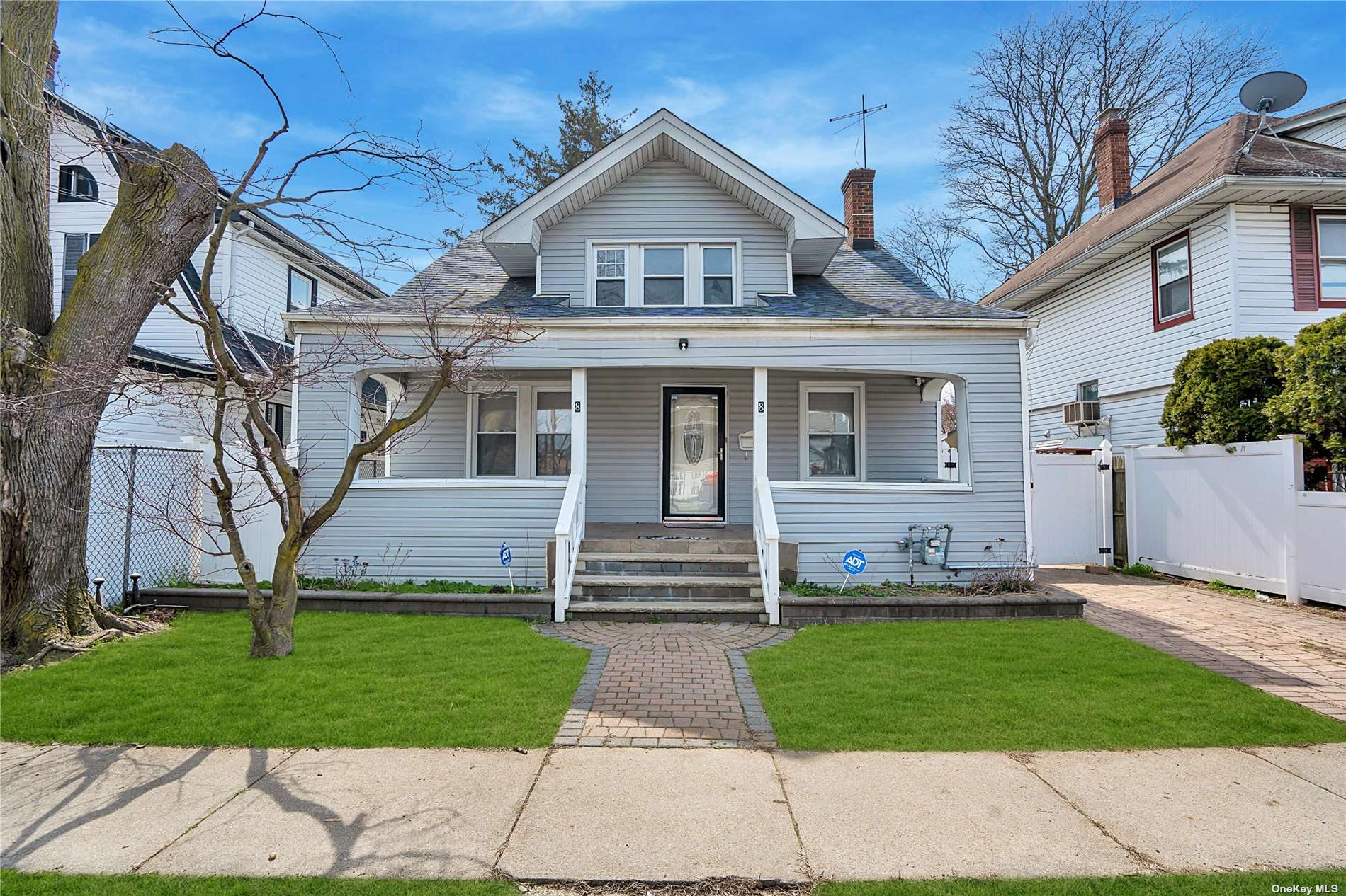 #1 photo, 8 Duryea Place, 长岛 Hempstead , NY 11550