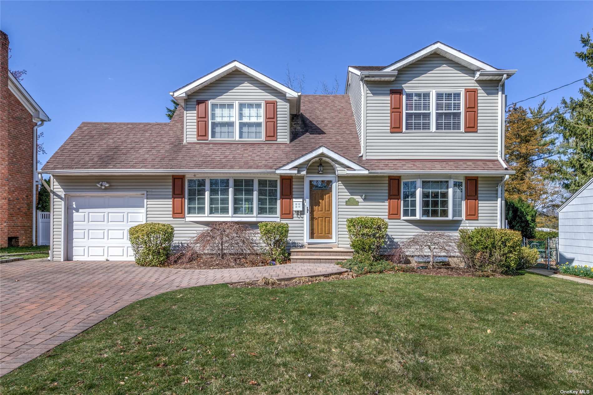 #1 photo, 72 Hillside Lane, 长岛 塞奥瑟 Syosset , NY 11791