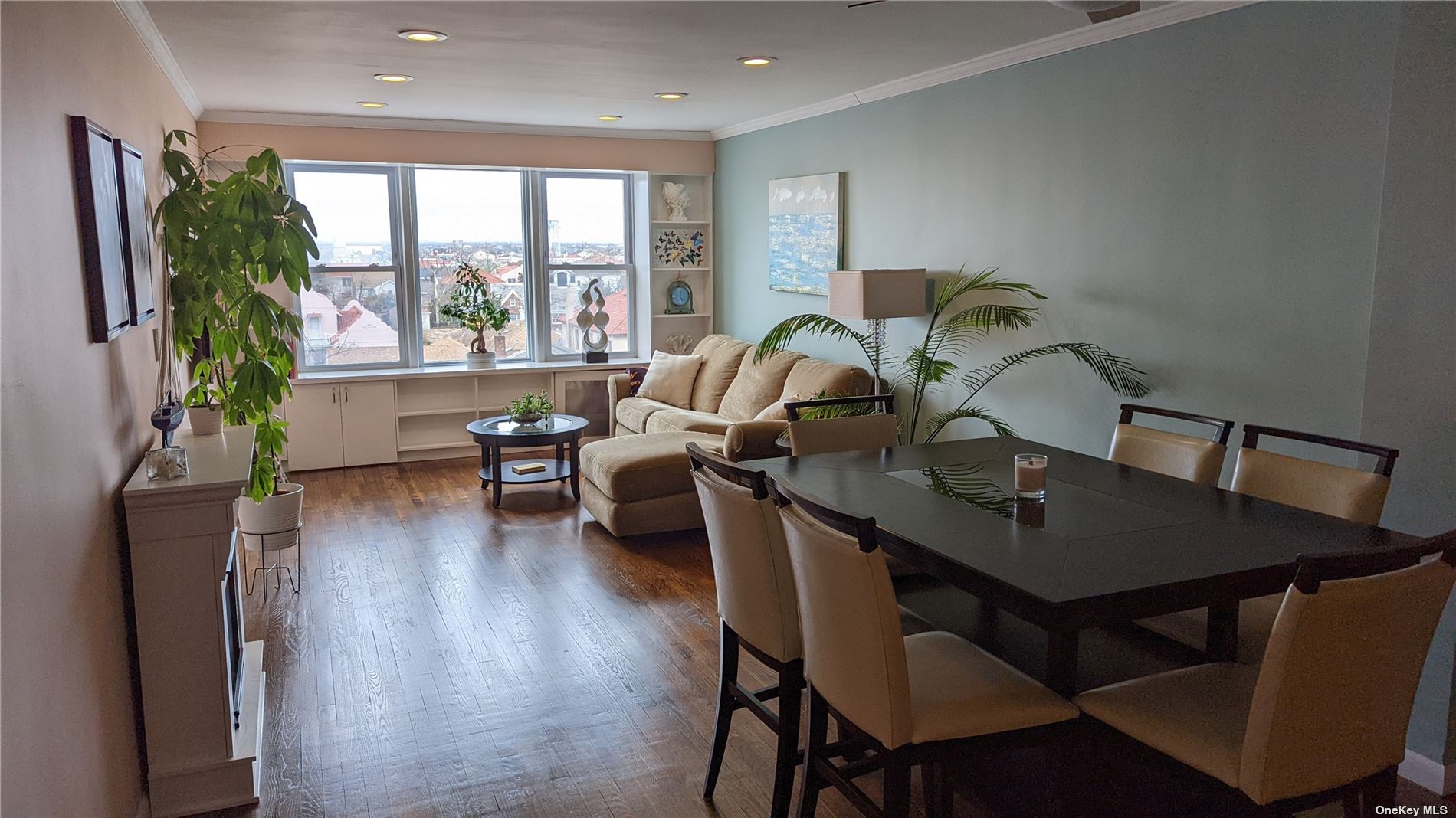 #1 photo, 1 E Broadway, 长岛 长滩 Long Beach , NY 11561