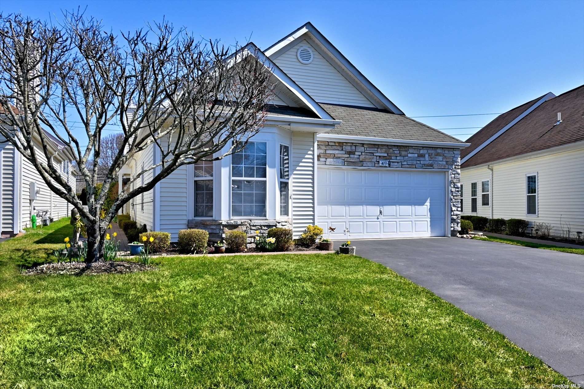 #1 photo, 413 Leisure Drive, サフォーク郡 Ridge , NY 11961