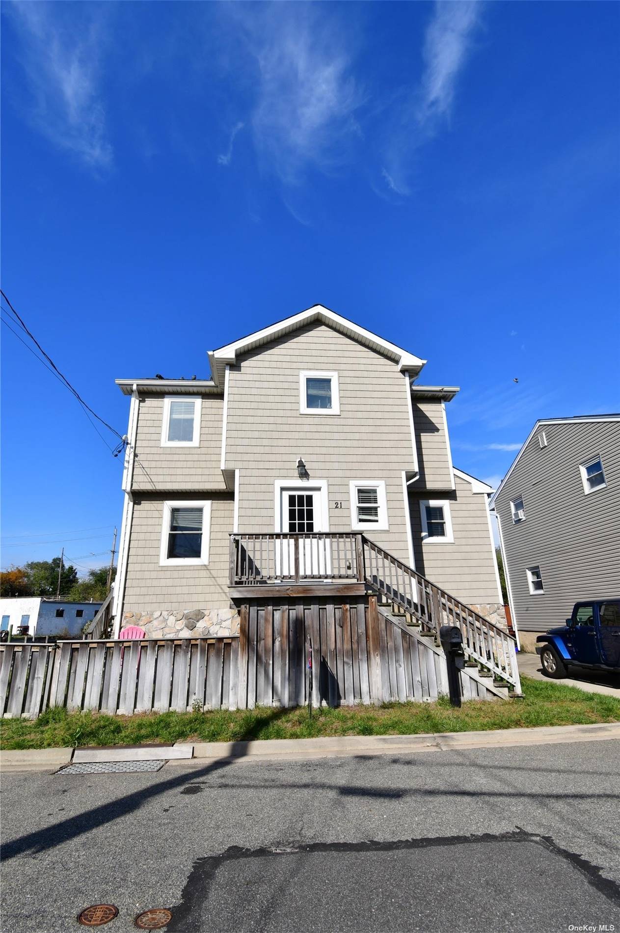 #1 photo, 635 Parsonage Place, 長島 Baldwin Harbor , NY 11510