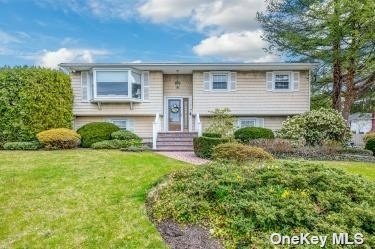 #1 photo, 31 Perry Avenue, 长岛 Bayville , NY 11709