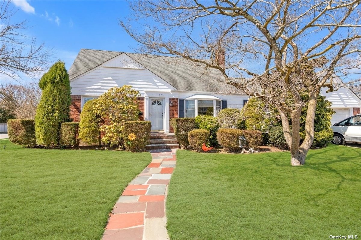 #1 photo, 1120 Verbena Avenue, ナッソー郡 Merrick , NY 11566