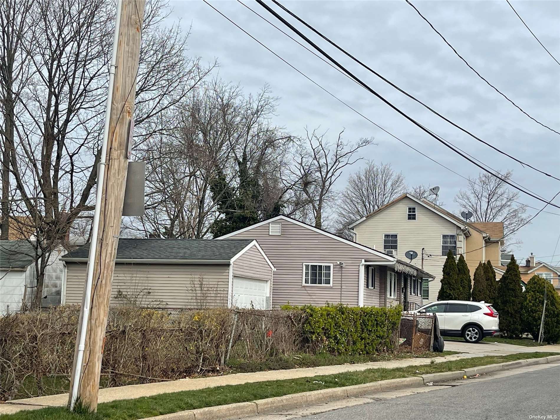 #1 photo, 99 Rose Avenue, 长岛 Hempstead , NY 11550