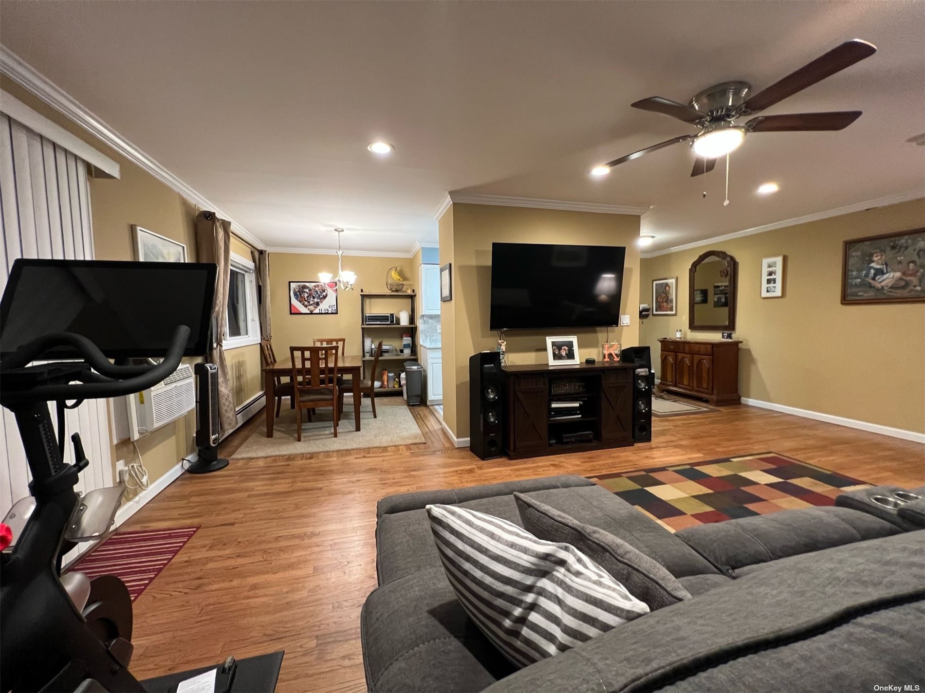 #1 photo, 1 Toms Point Lane, 长岛 华盛顿港 Port Washington , NY 11050