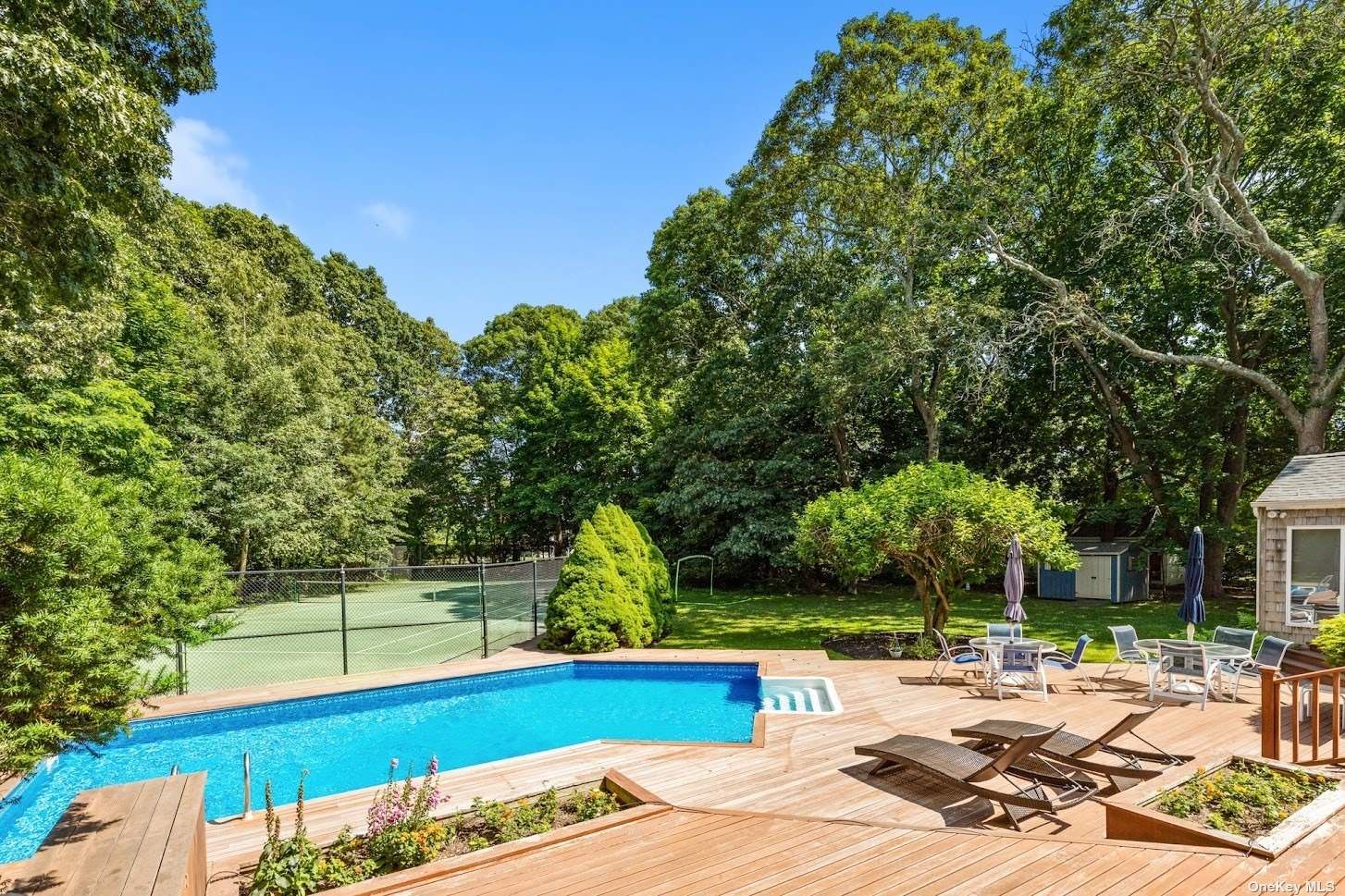 #1 photo, 20 Basket Neck Lane, 东长岛 Remsenburg , NY 11960