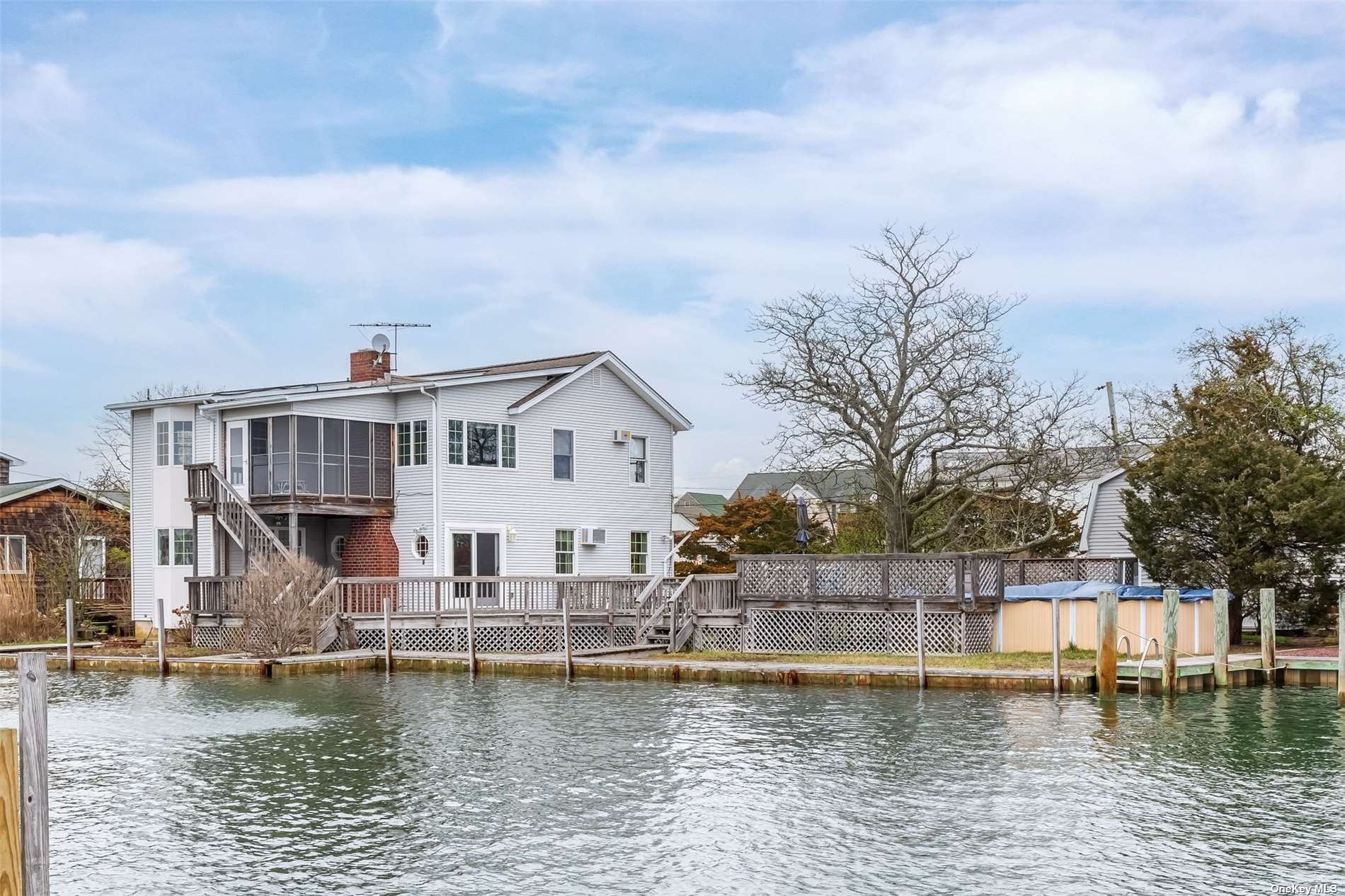 #1 photo, 841 Canal Street, 东长岛 Lindenhurst , NY 11757