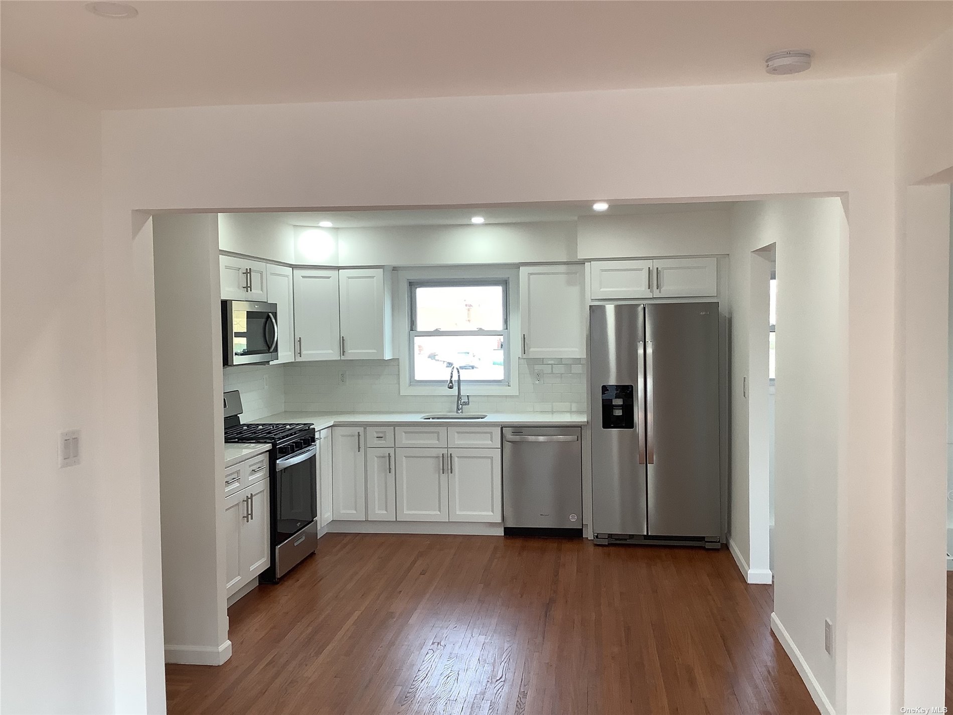 #1 photo, 95-04 156th Avenue, 皇后区 霍华德滩 Howard Beach , NY 11414