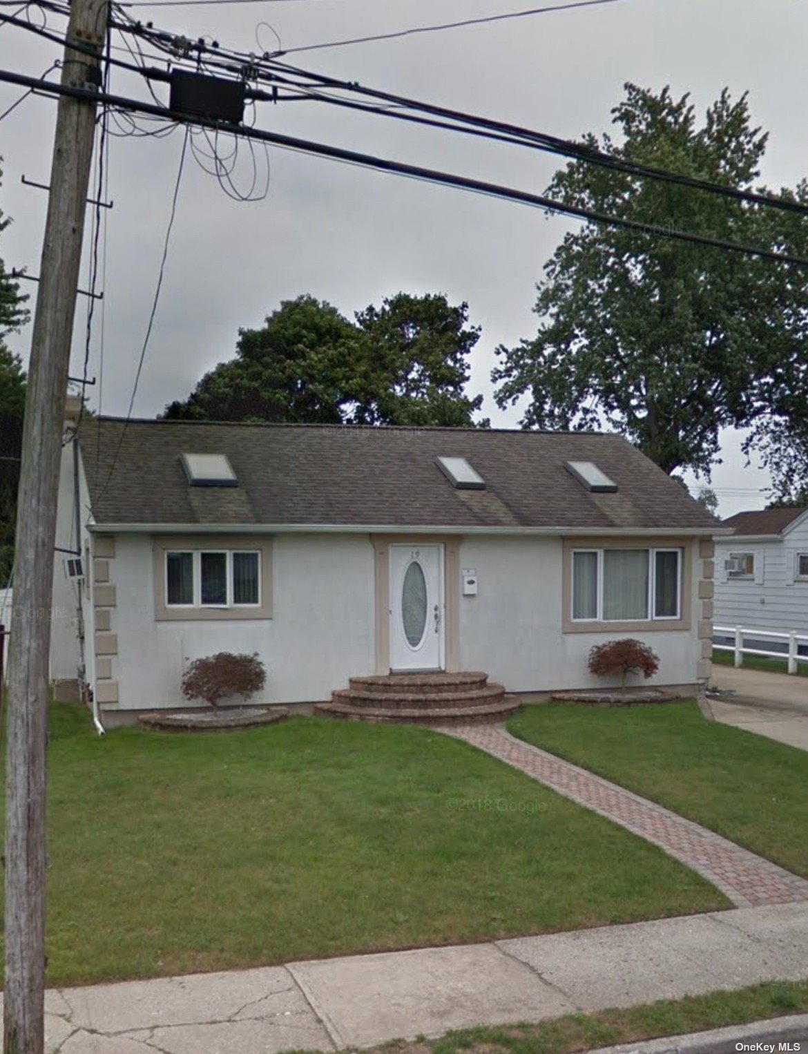 #1 photo, 19 Beta Drive, 东长岛 Amityville , NY 11701