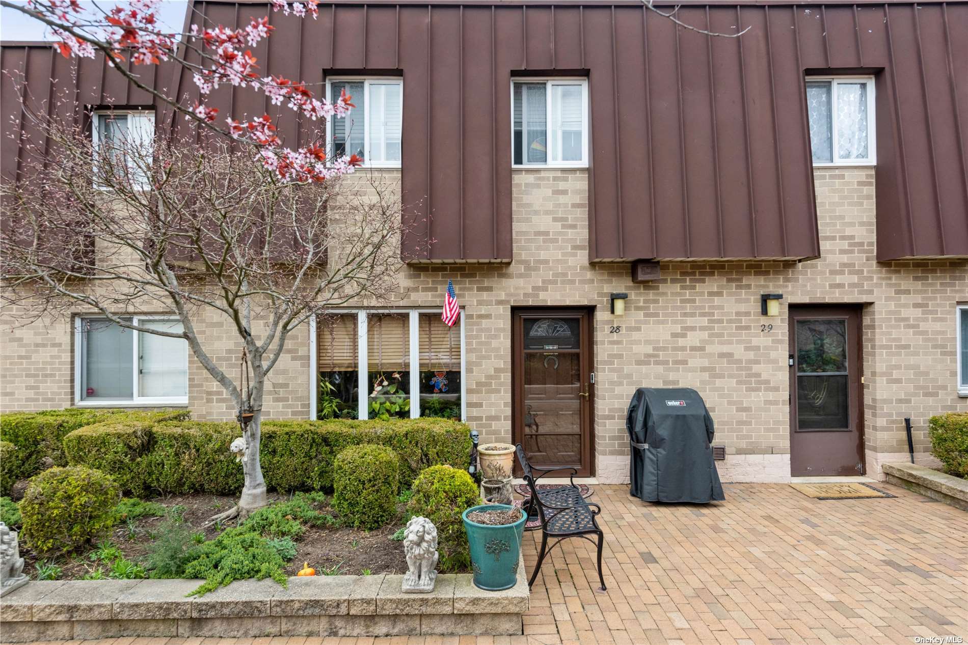 #1 photo, 200 Hilton Avenue, ナッソー郡 Hempstead , NY 11550