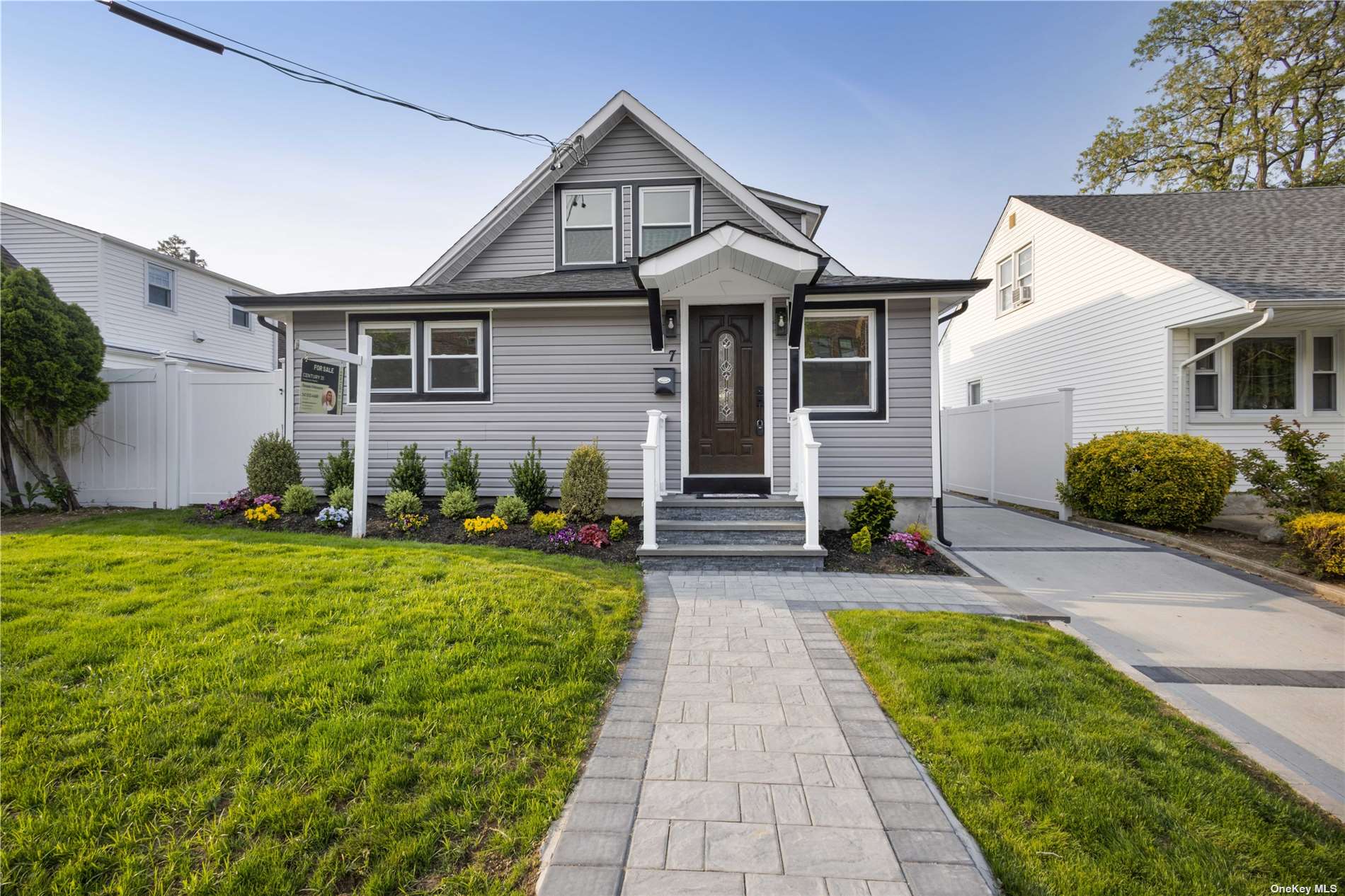 #1 photo, 7 Russell Place, 长岛 Rockville Centre , NY 11570