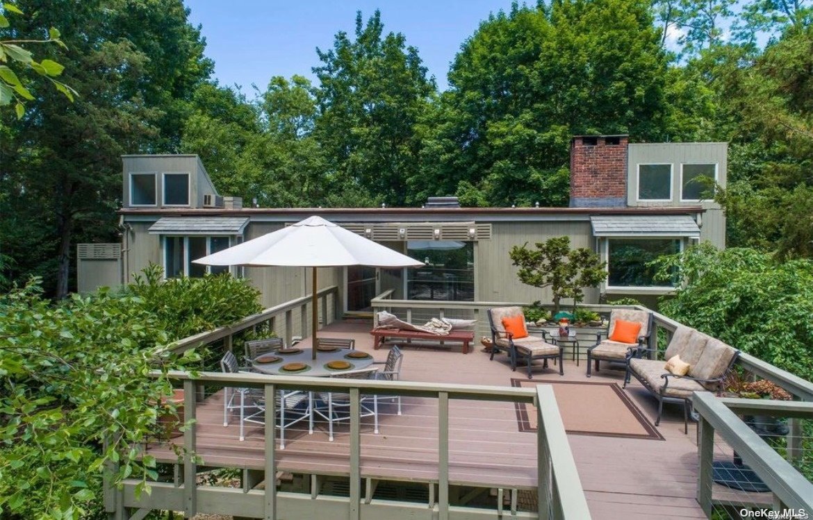 #1 photo, 15 Childs Lane, 东长岛 Old Field , NY 11733