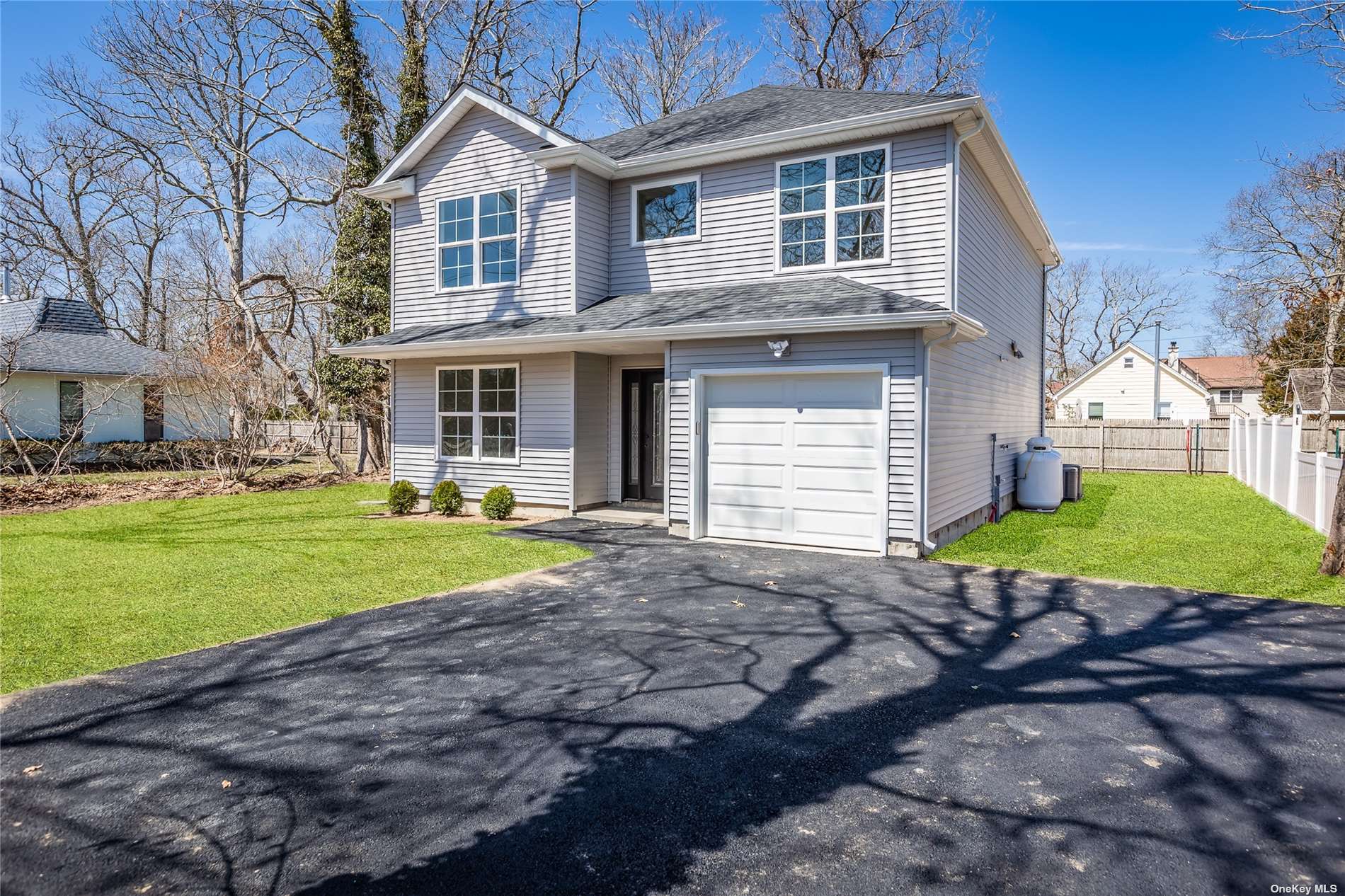 #1 photo, 24 Moon Avenue, Flanders , NY 11901