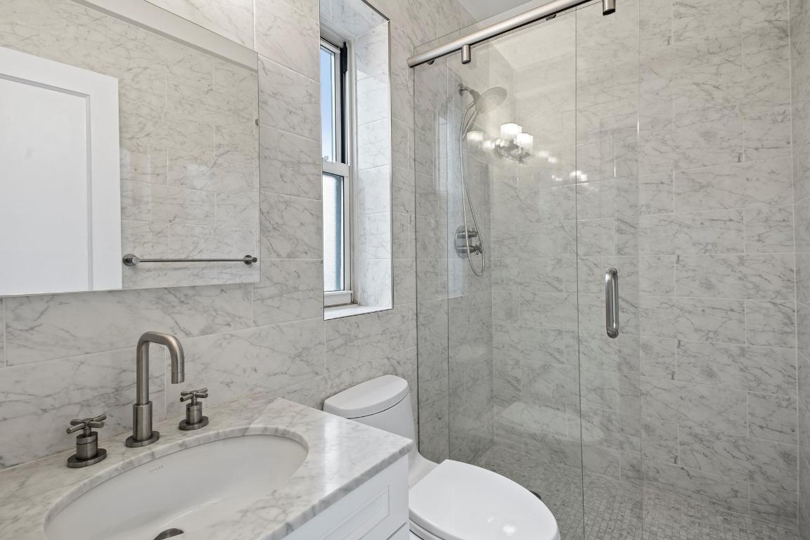 #7 photo, 400 E 52ND Street, マンハッタン Beekman , NY 10022